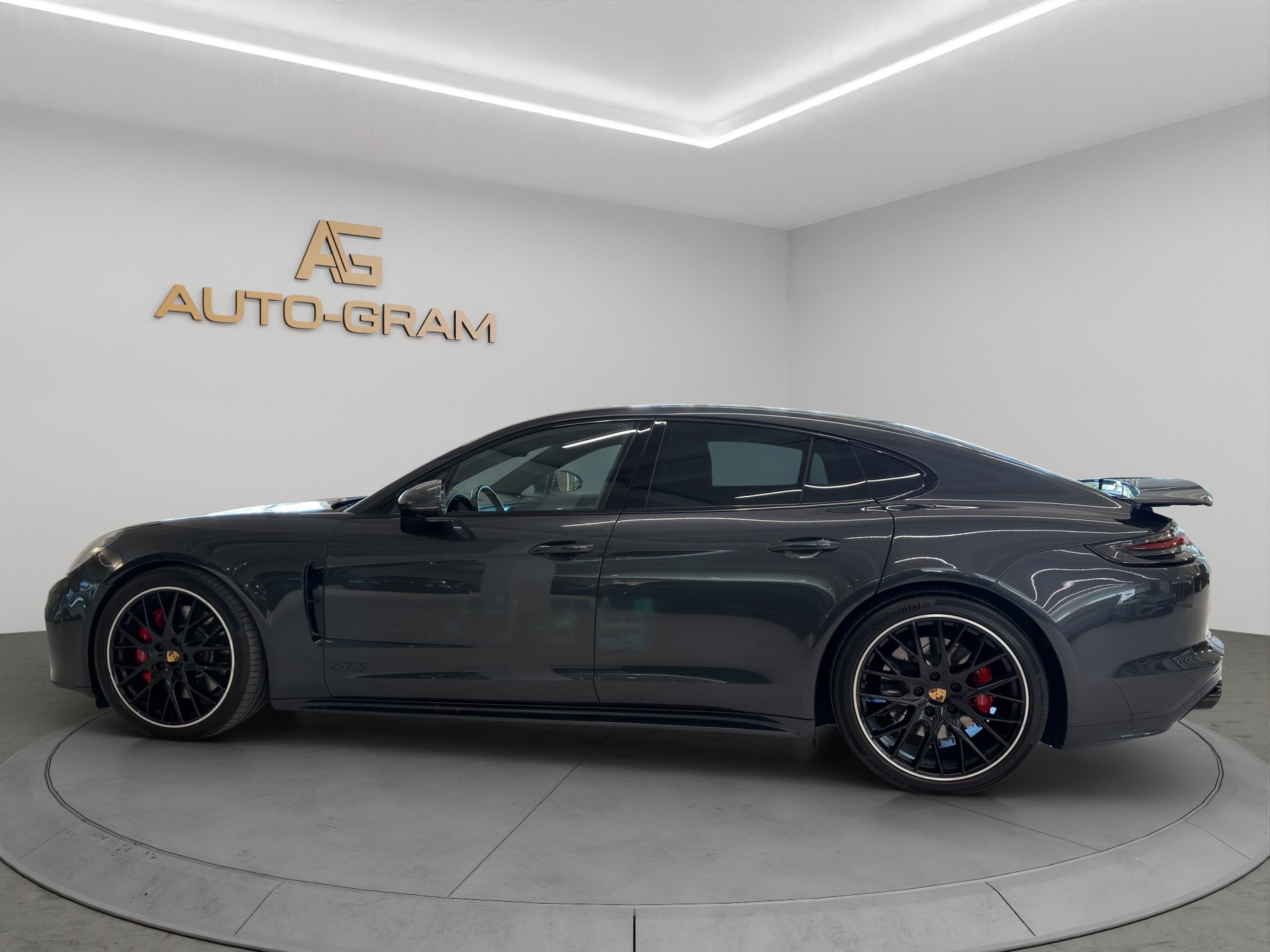 PORSCHE Panamera GTS PDK-image-1