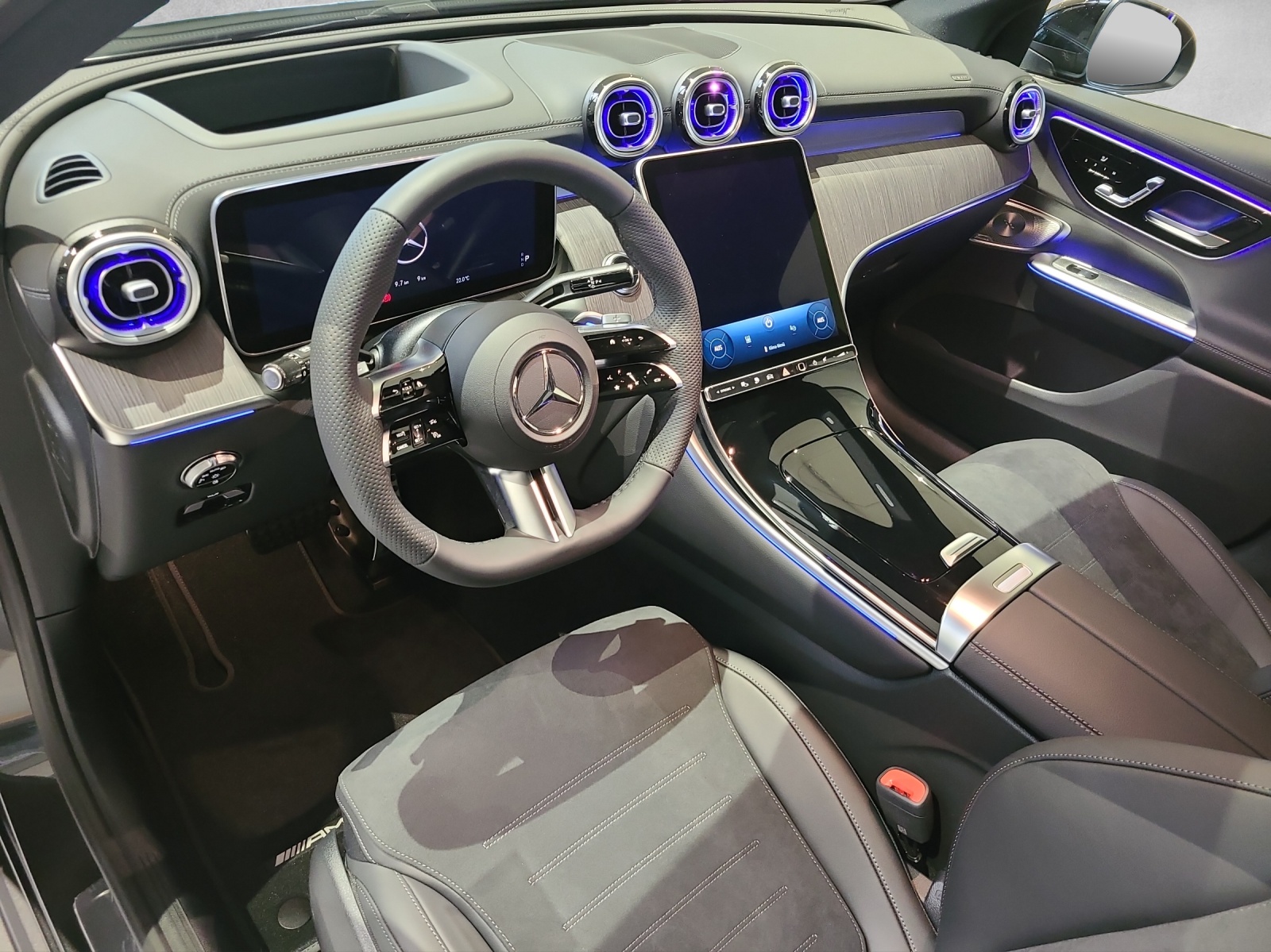 MERCEDES-BENZ GLC 300 e 4Matic 9G-Tronic-image-6