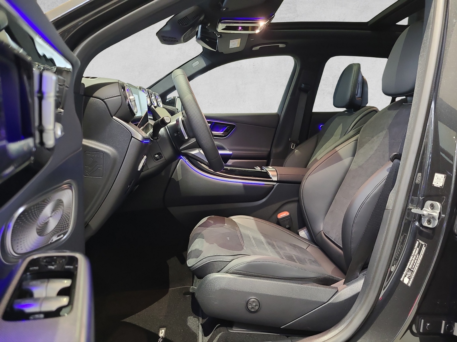 MERCEDES-BENZ GLC 300 e 4Matic 9G-Tronic-image-7