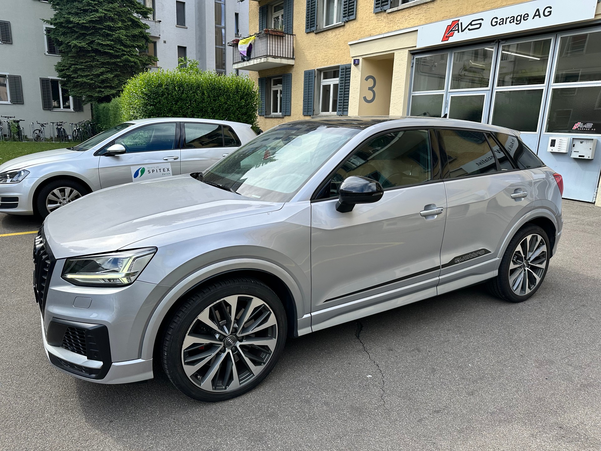AUDI SQ2 TFSI quattro S-tronic-image-1