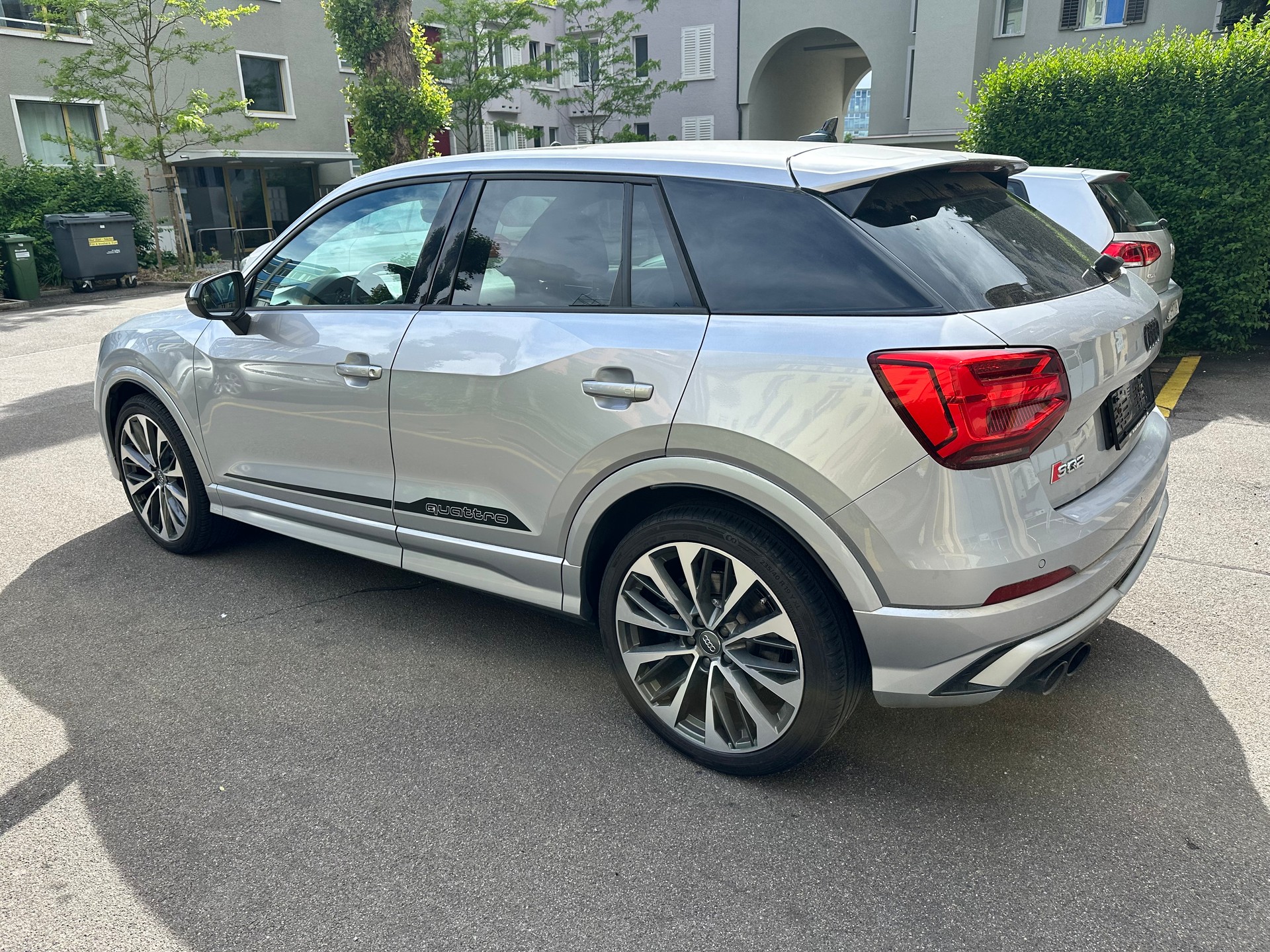 AUDI SQ2 TFSI quattro S-tronic-image-3