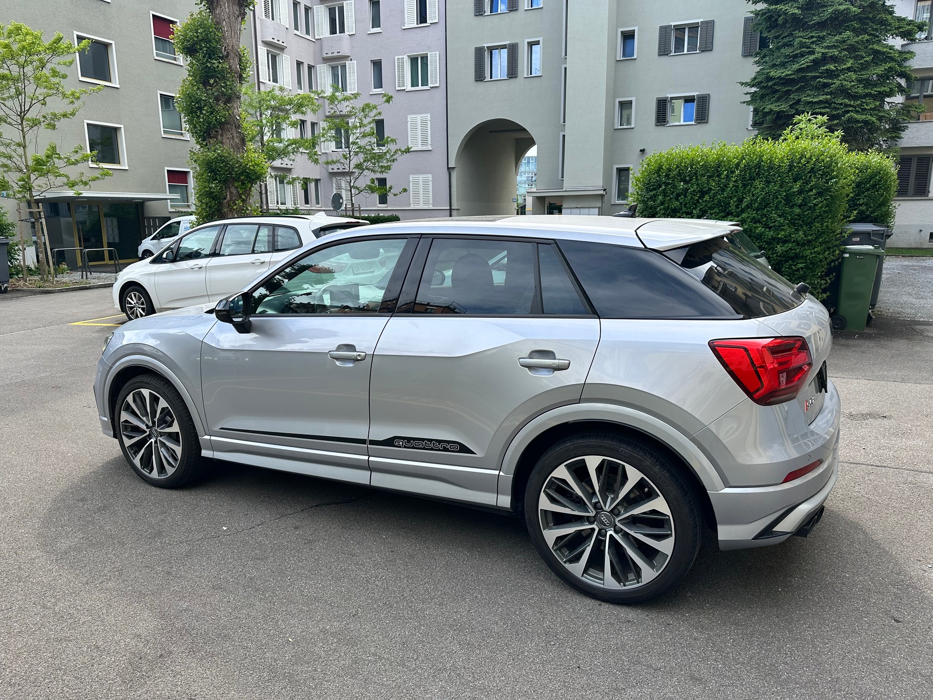 AUDI SQ2 TFSI quattro S-tronic-image-2