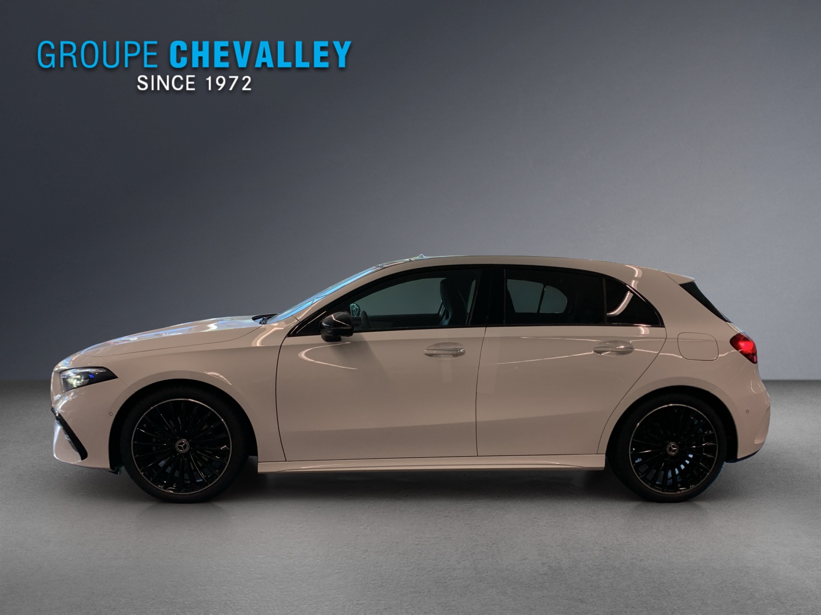 MERCEDES-BENZ A 200 Berline Compacte Night Star-image-1