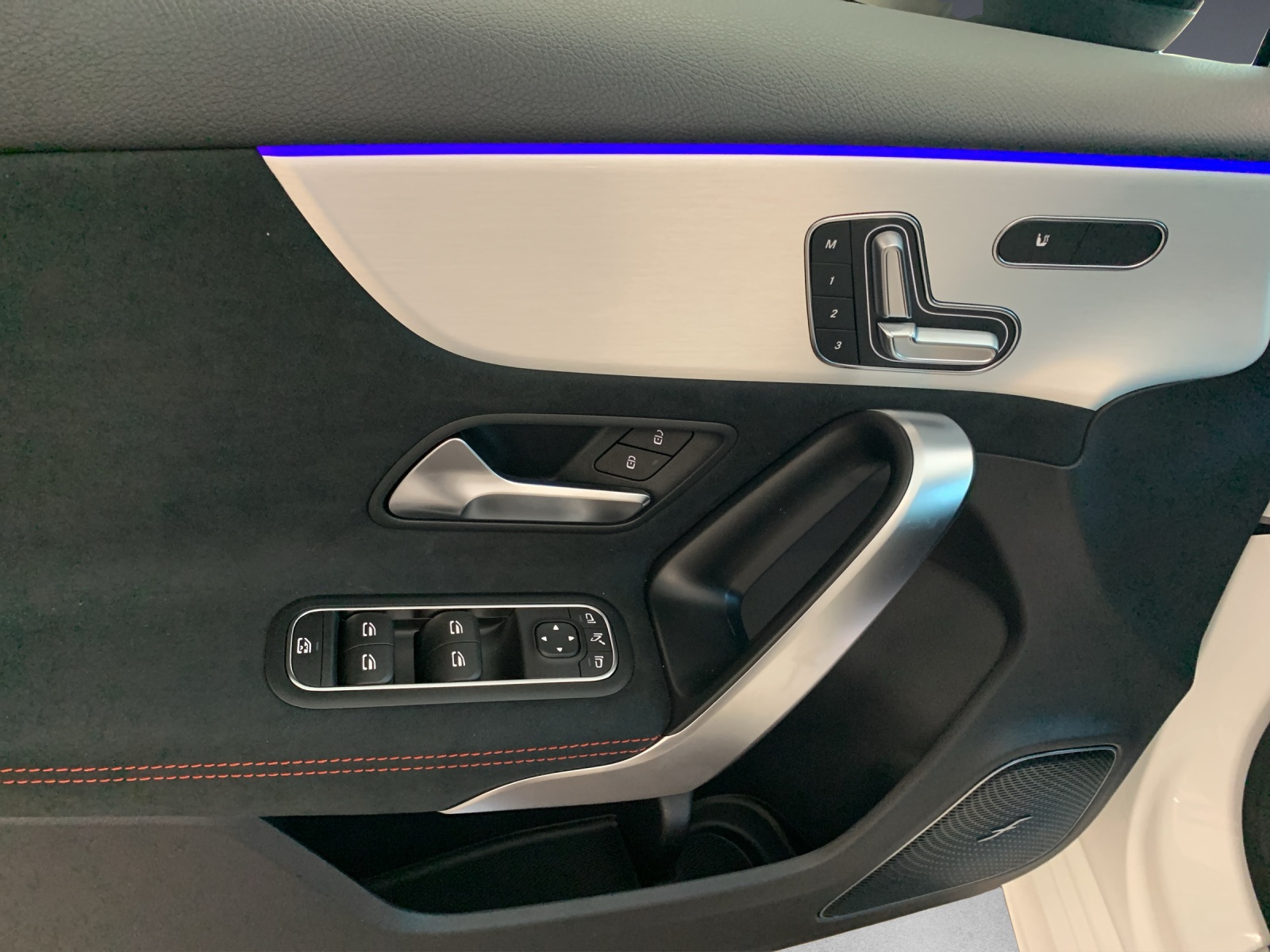 MERCEDES-BENZ A 200 Berline Compacte Night Star-image-5