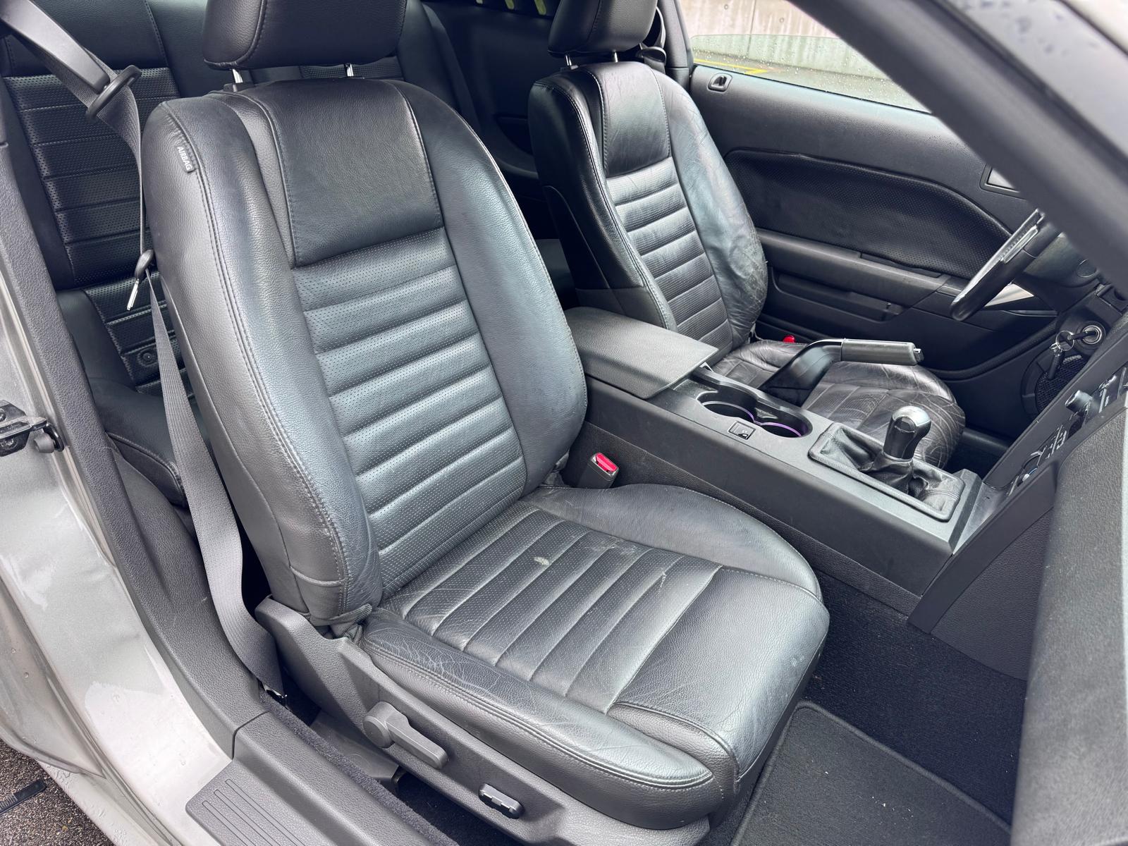 FORD Mustang 4.6 GT-image-9