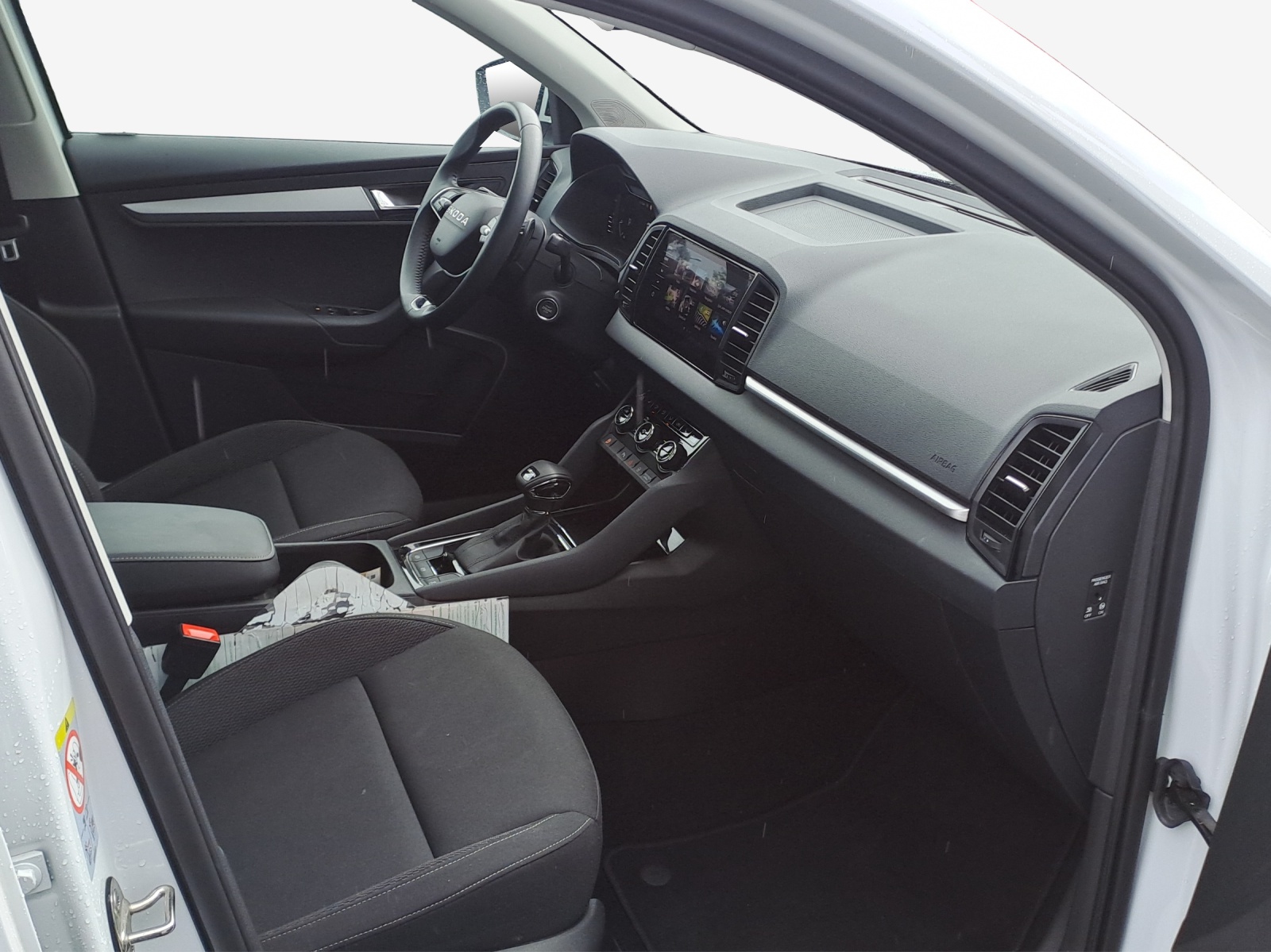 SKODA Karoq 2.0 TDI CR Selection 4x4 DSG-image-13