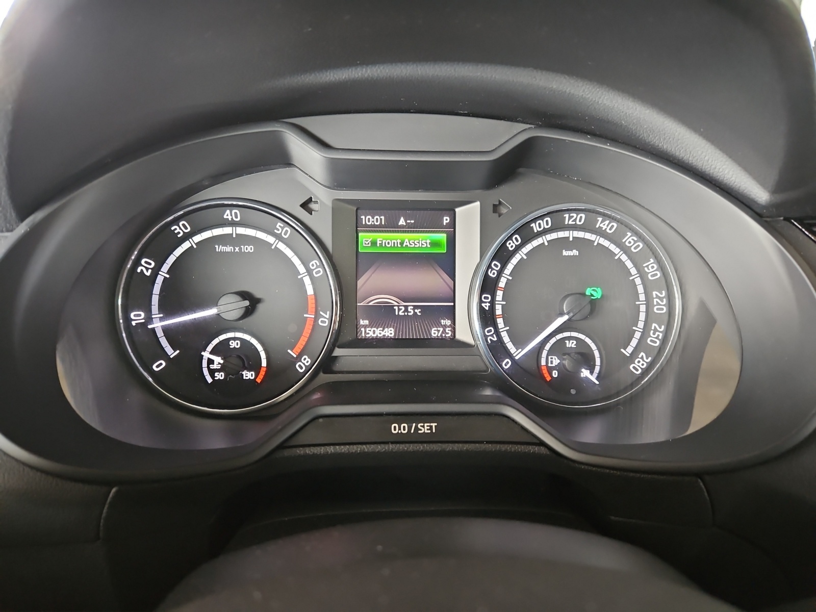SKODA Octavia Combi 2.0 TSI RS DSG-image-11