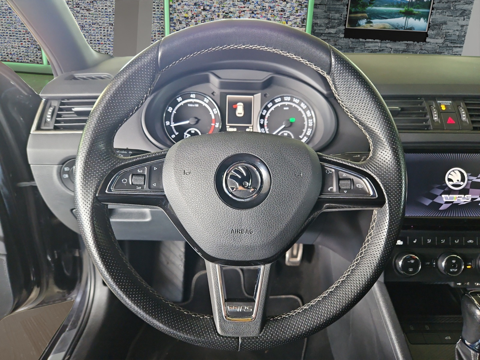 SKODA Octavia Combi 2.0 TSI RS DSG-image-10