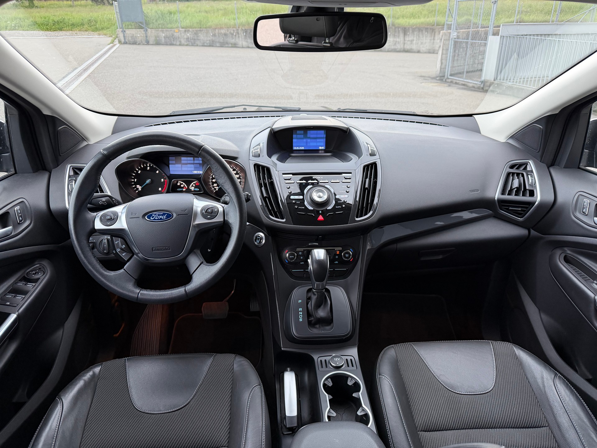 FORD Kuga 2.0 TDCi Titanium 4WD PowerShift-image-11