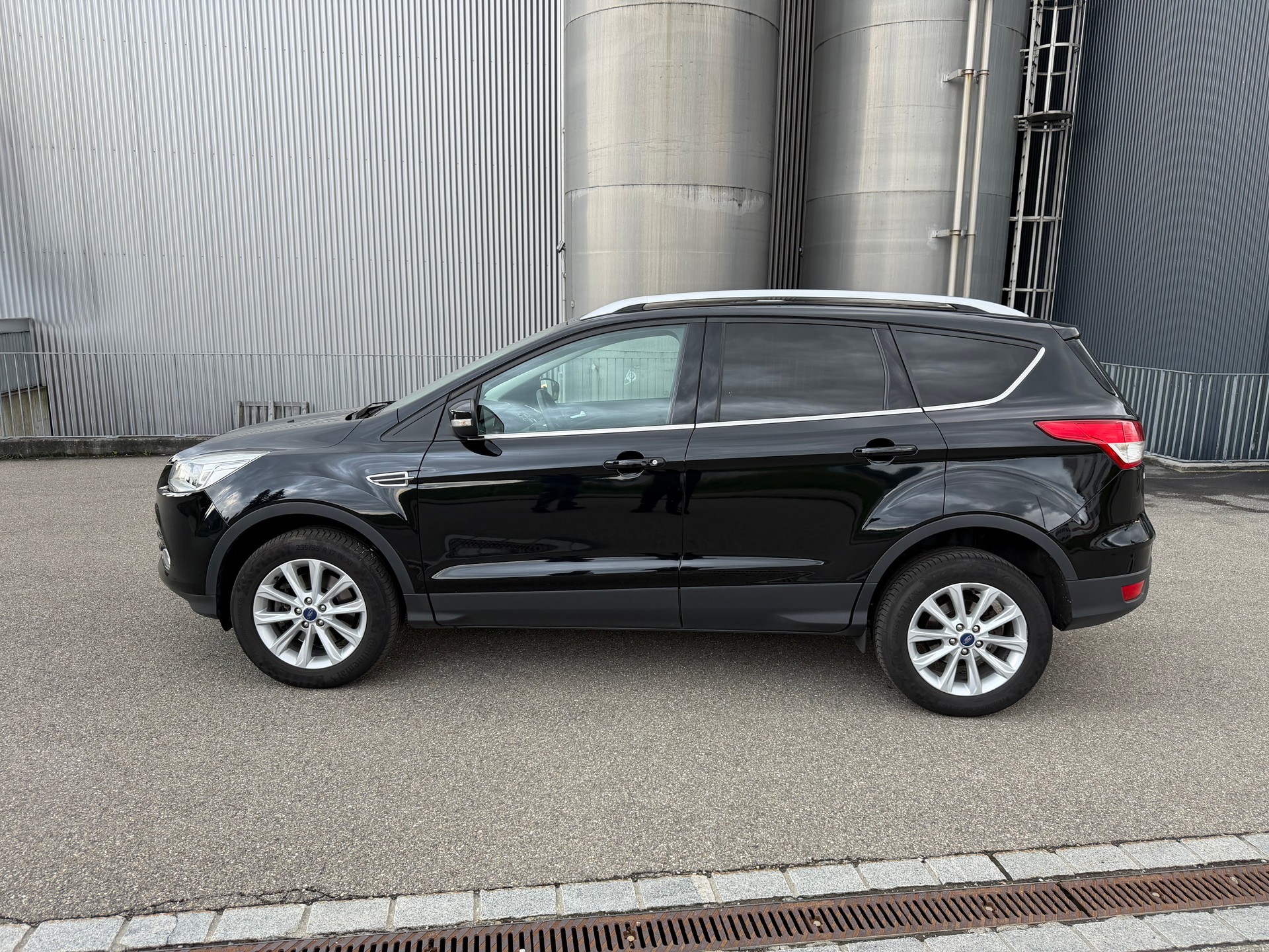 FORD Kuga 2.0 TDCi Titanium 4WD PowerShift-image-1