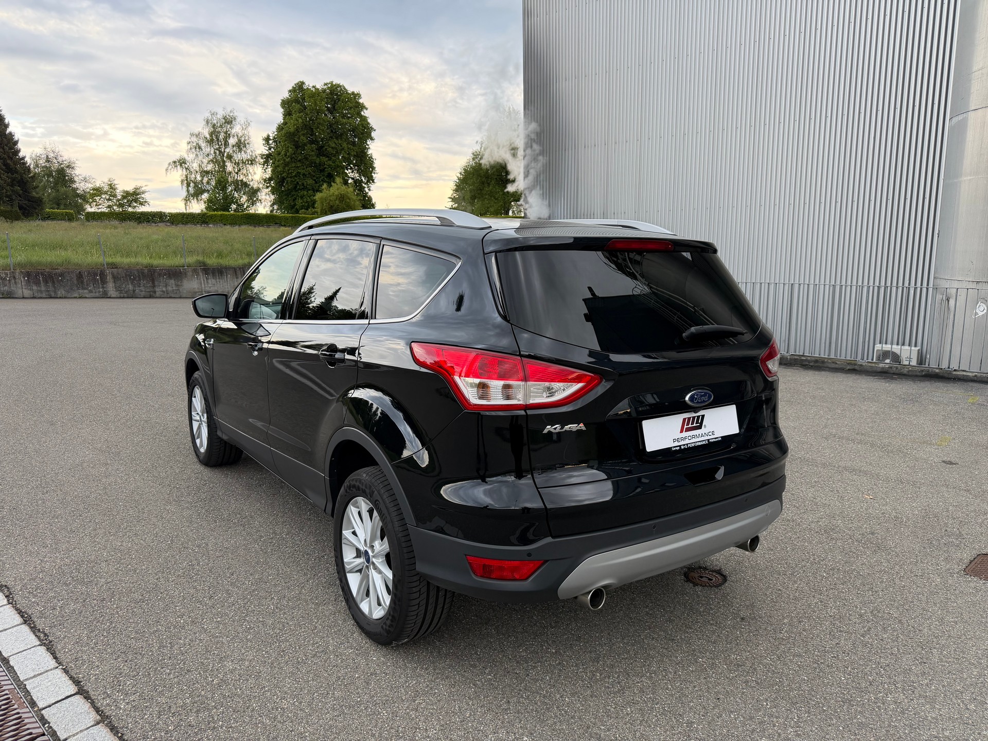 FORD Kuga 2.0 TDCi Titanium 4WD PowerShift-image-2