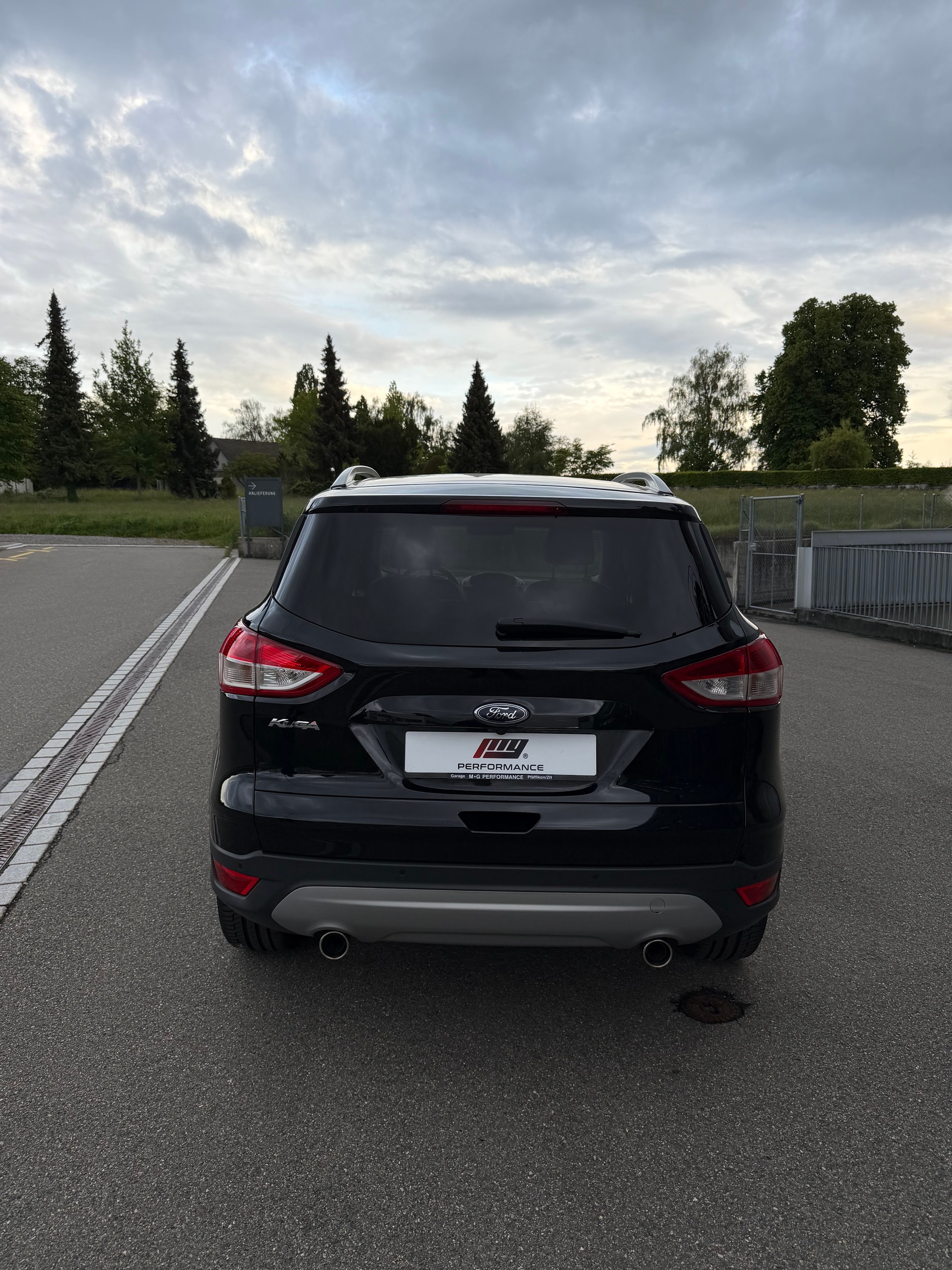 FORD Kuga 2.0 TDCi Titanium 4WD PowerShift-image-3