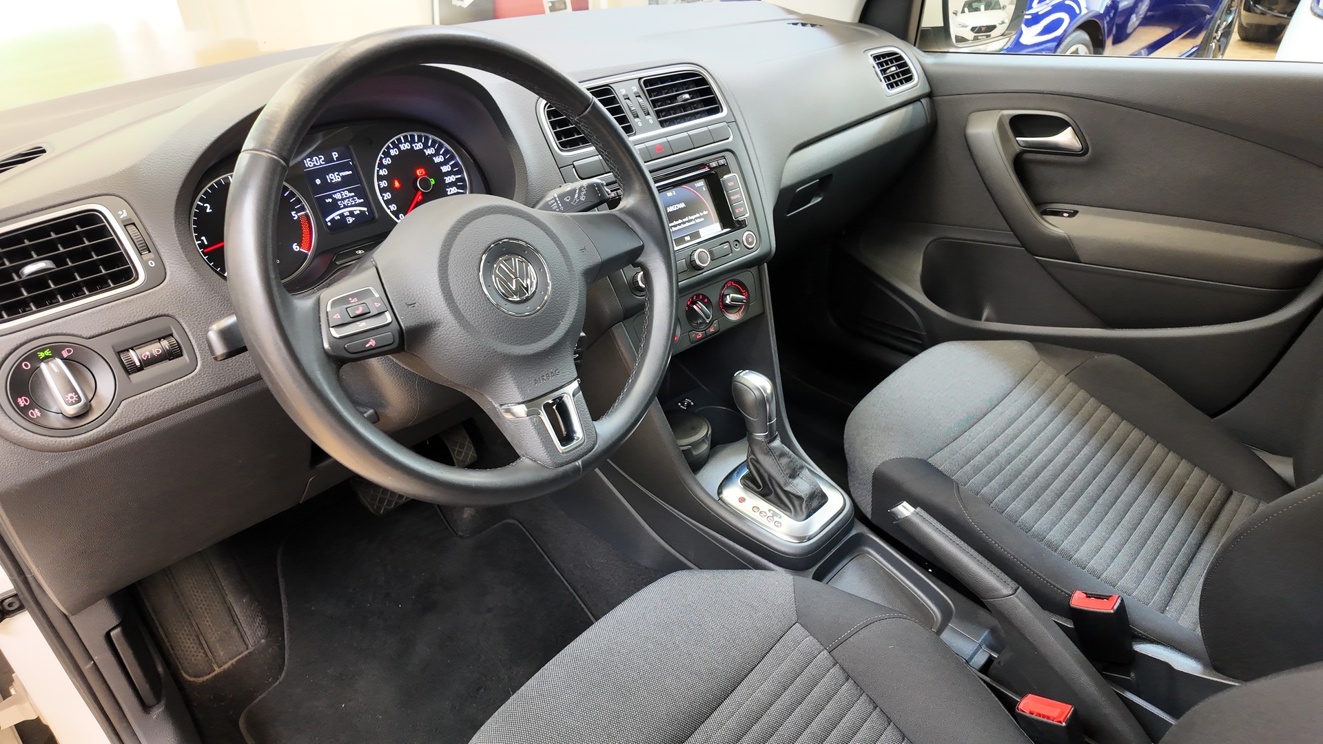 VW Polo 1.6 TDI Comfortline DSG-image-9