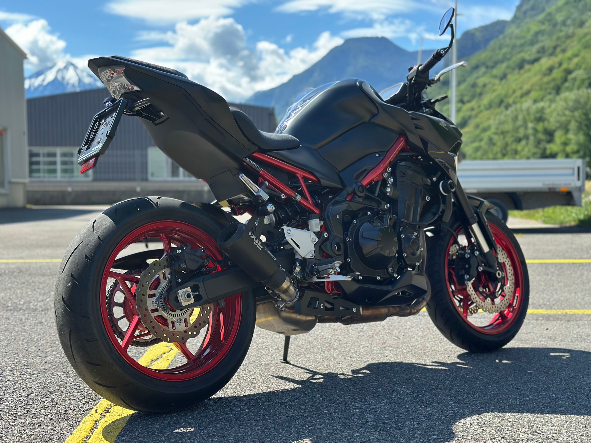KAWASAKI Z 900-image-3
