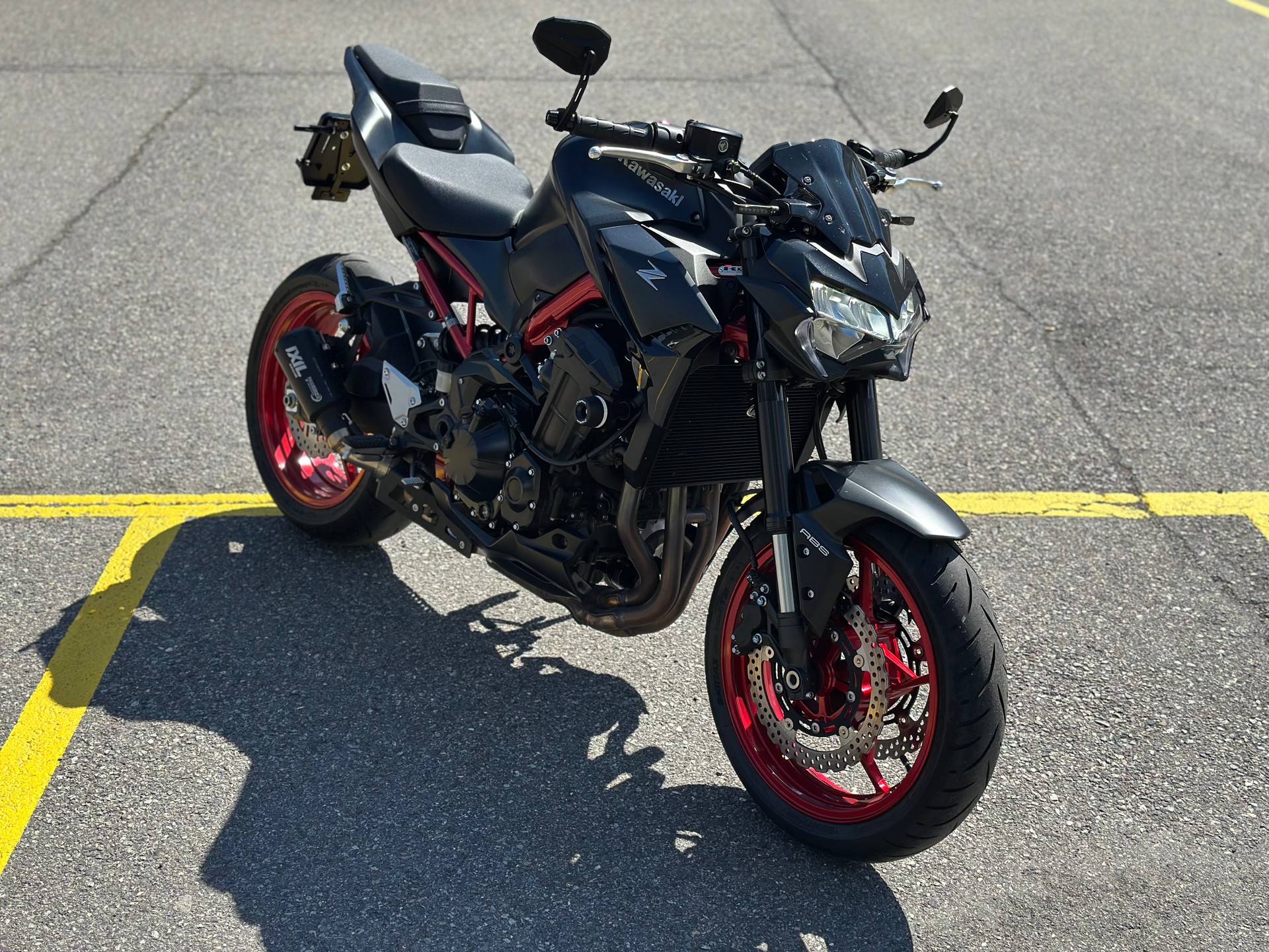 KAWASAKI Z 900-image-2