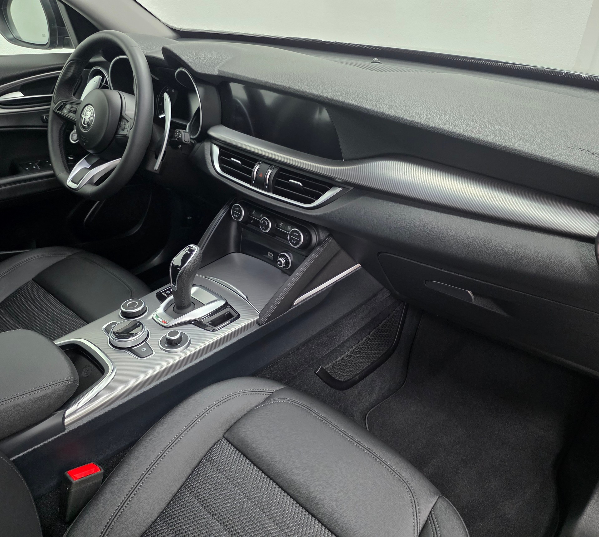 ALFA ROMEO Stelvio 2.0 Sprint Q4 Q4 Automatic-image-11