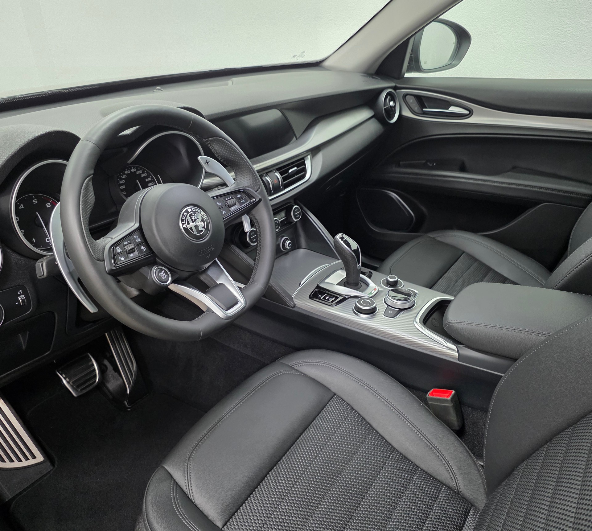 ALFA ROMEO Stelvio 2.0 Sprint Q4 Q4 Automatic-image-13