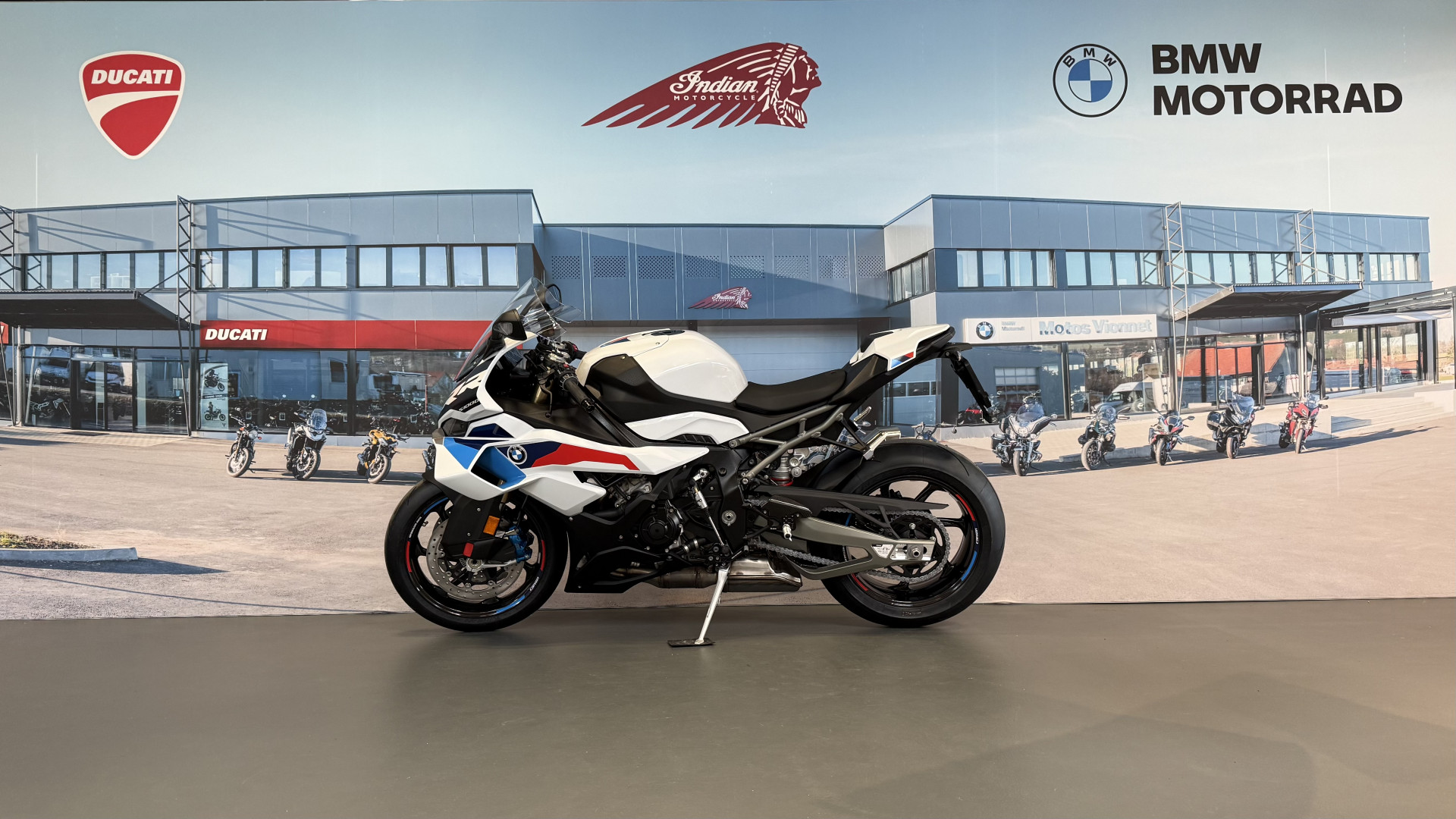 BMW S 1000 RR M Leasing à partir de 2.9%-showroom-element-3