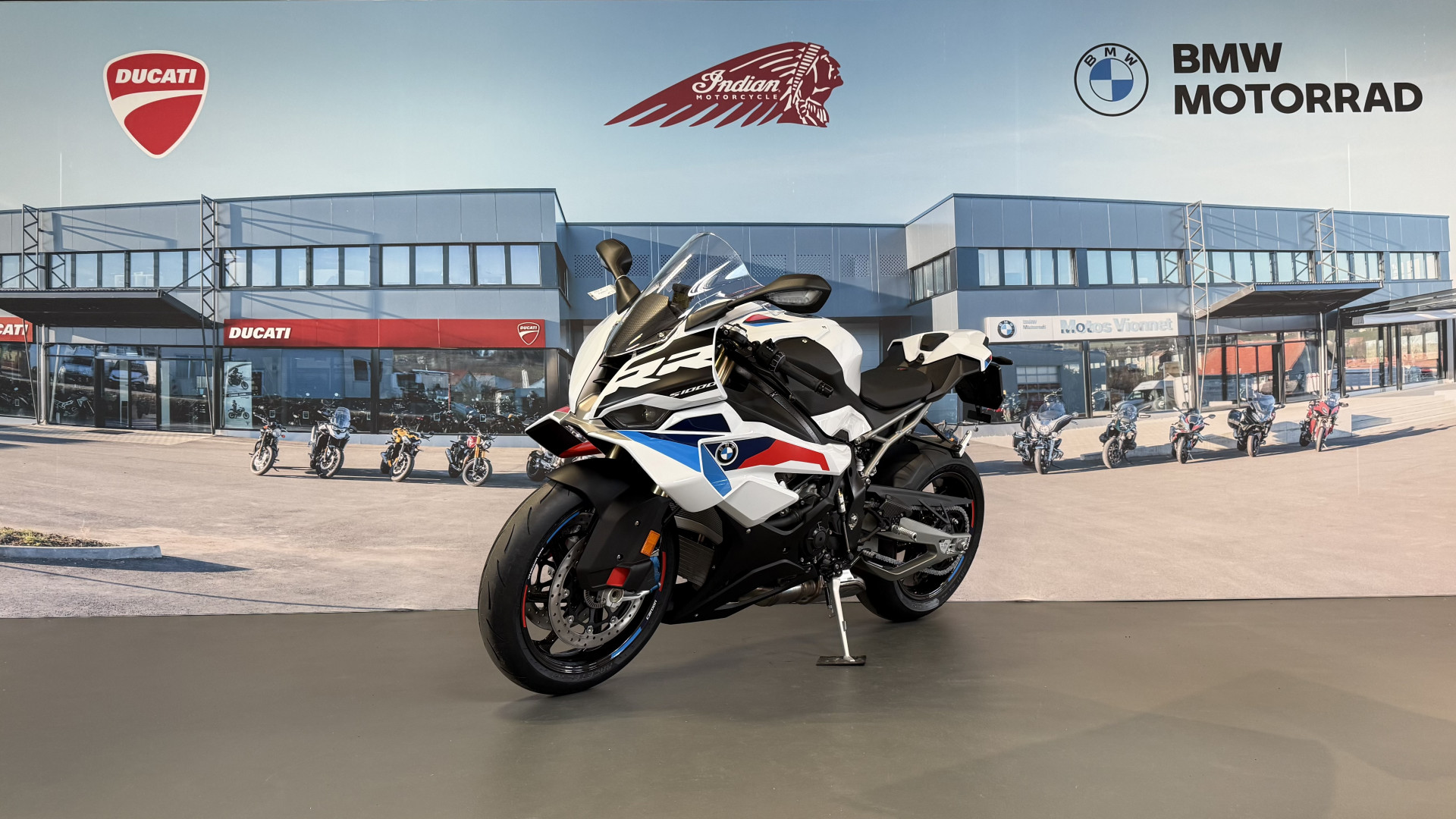 BMW S 1000 RR M Leasing à partir de 2.9%-showroom-element-2