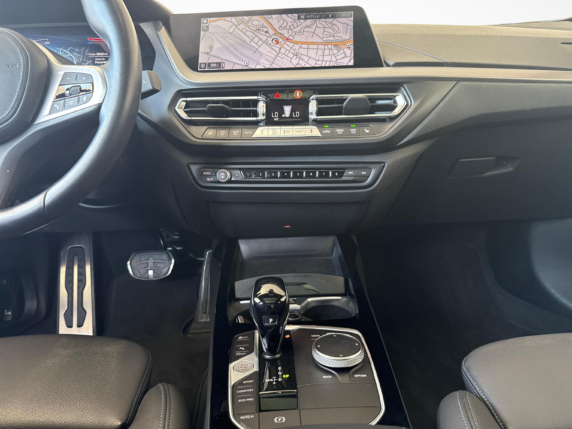 BMW 120d xDrive-image-13