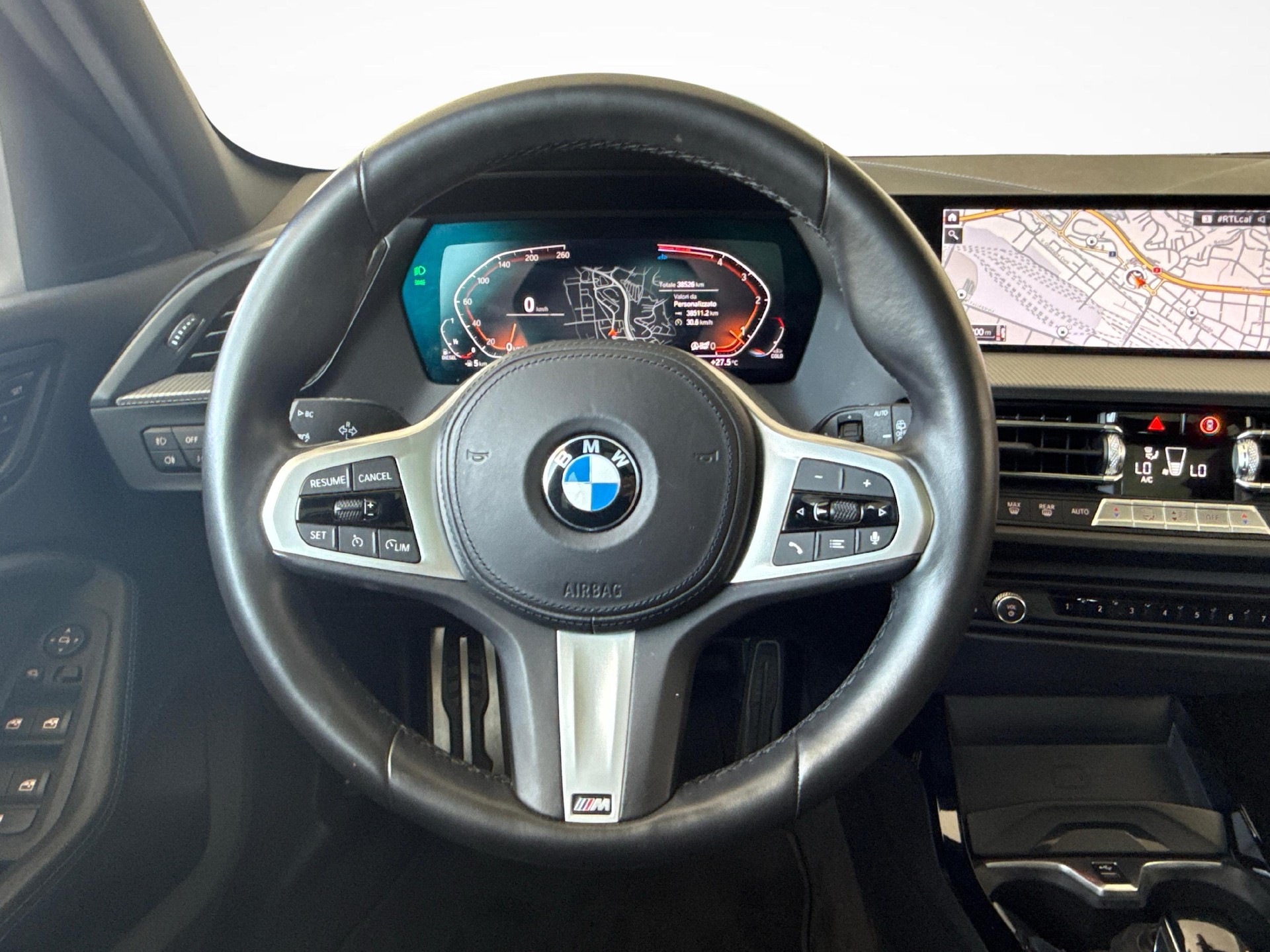 BMW 120d xDrive-image-14