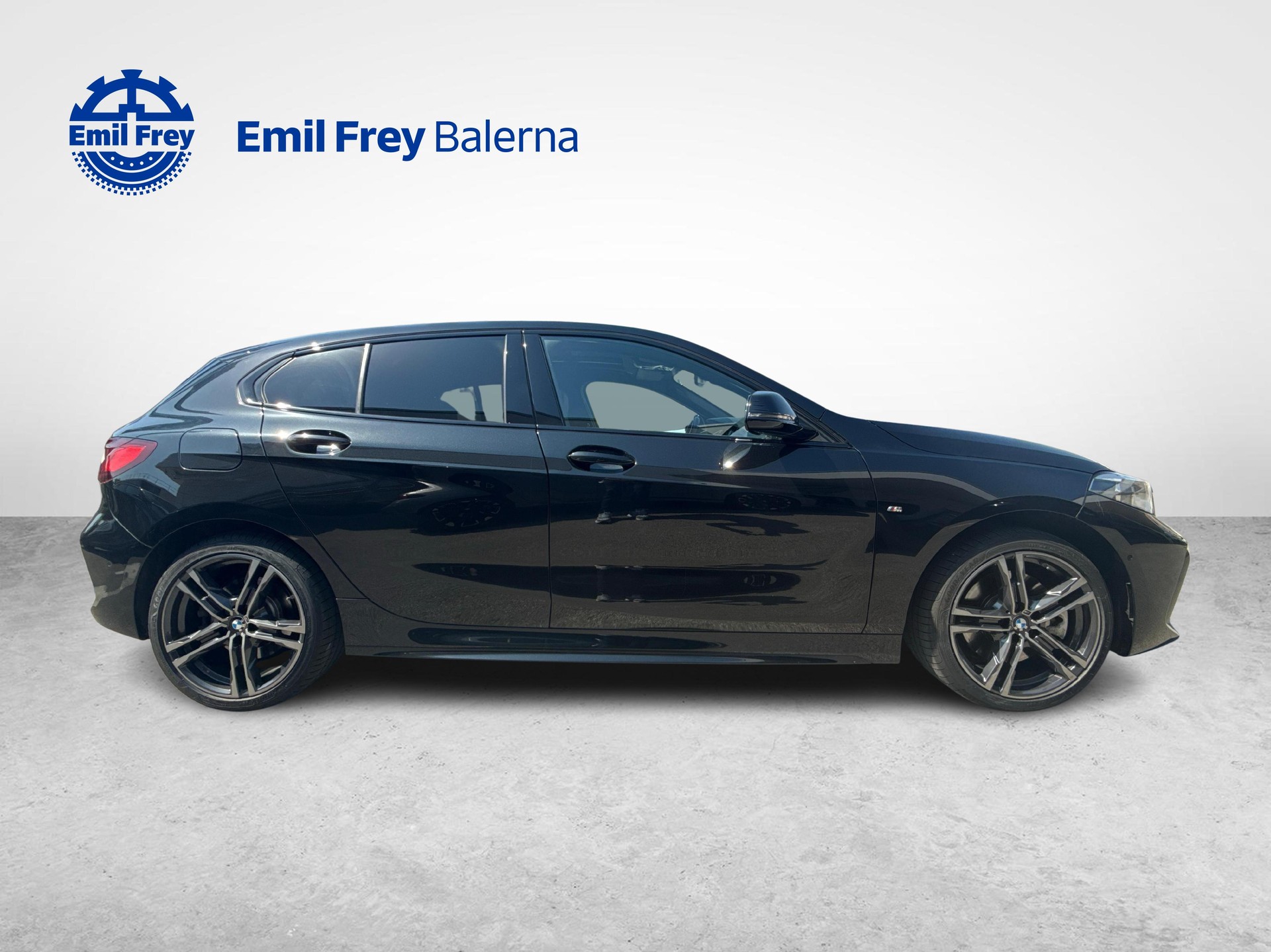 BMW 120d xDrive-image-6