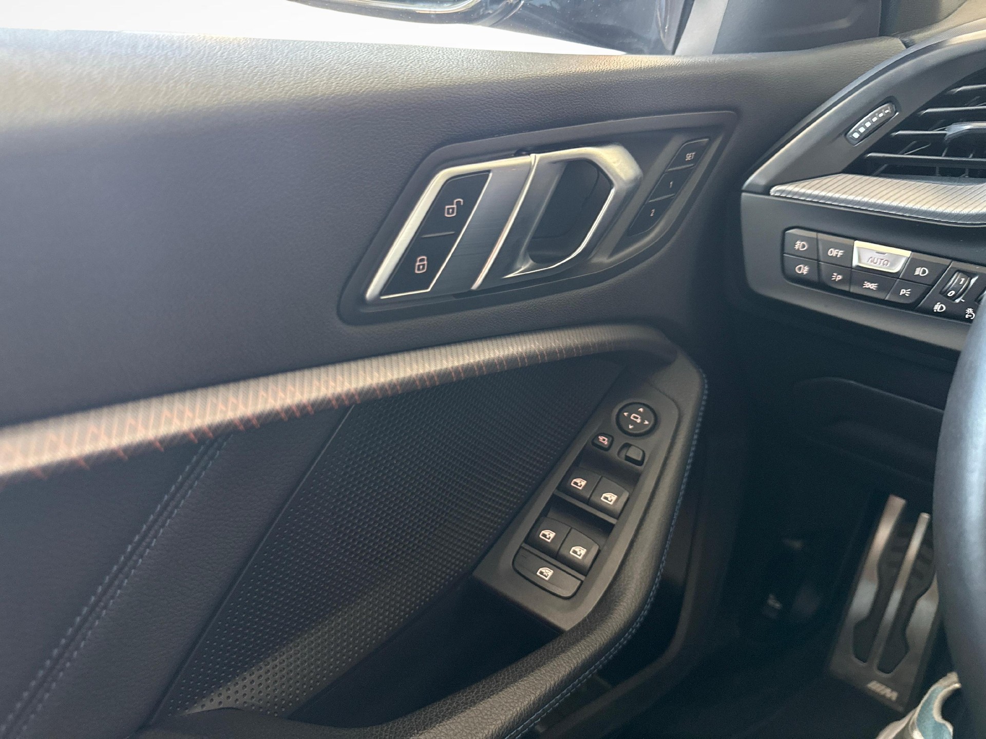 BMW 120d xDrive-image-17