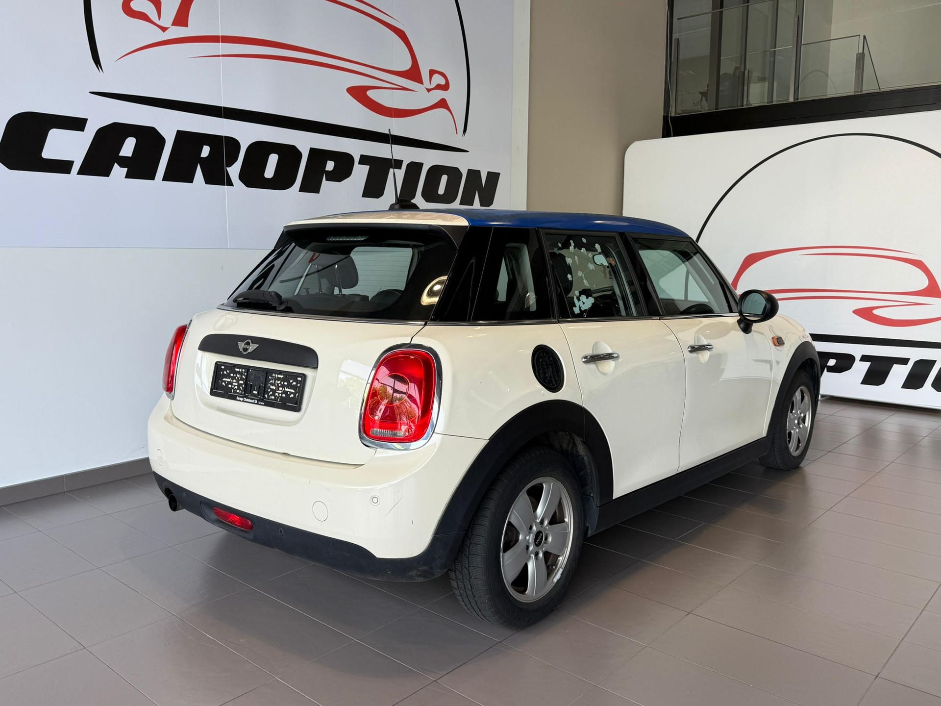 MINI One Steptronic-image-6