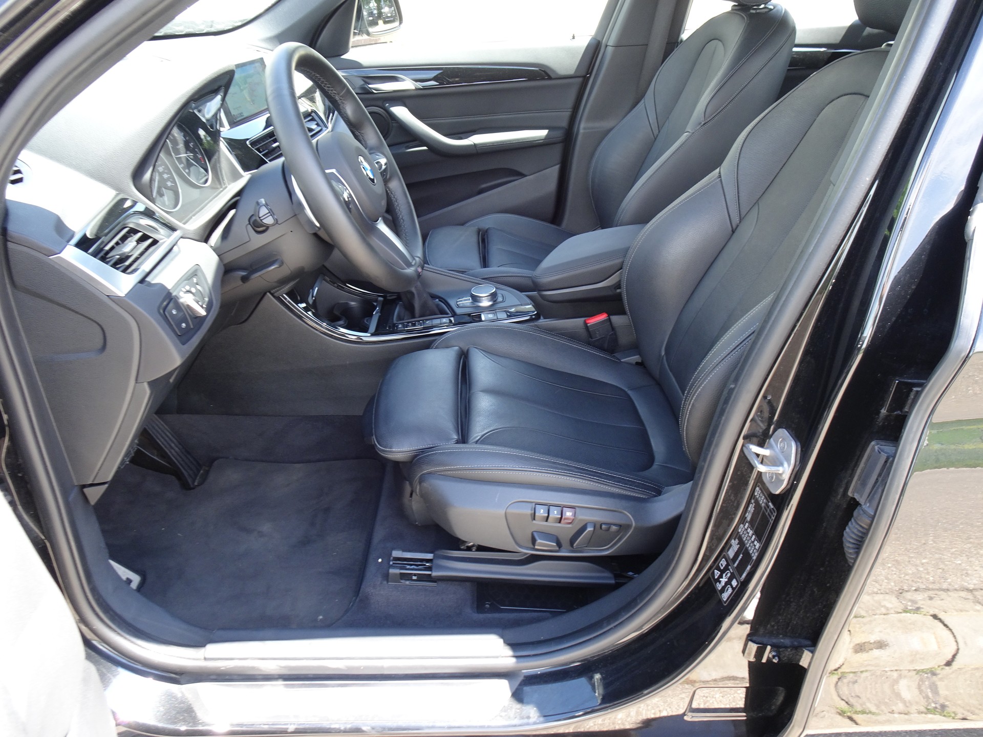 BMW X1 xDrive 25i M Sport Steptronic-image-8