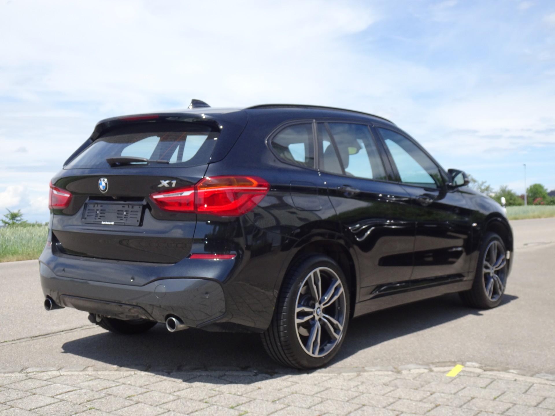BMW X1 xDrive 25i M Sport Steptronic-image-3