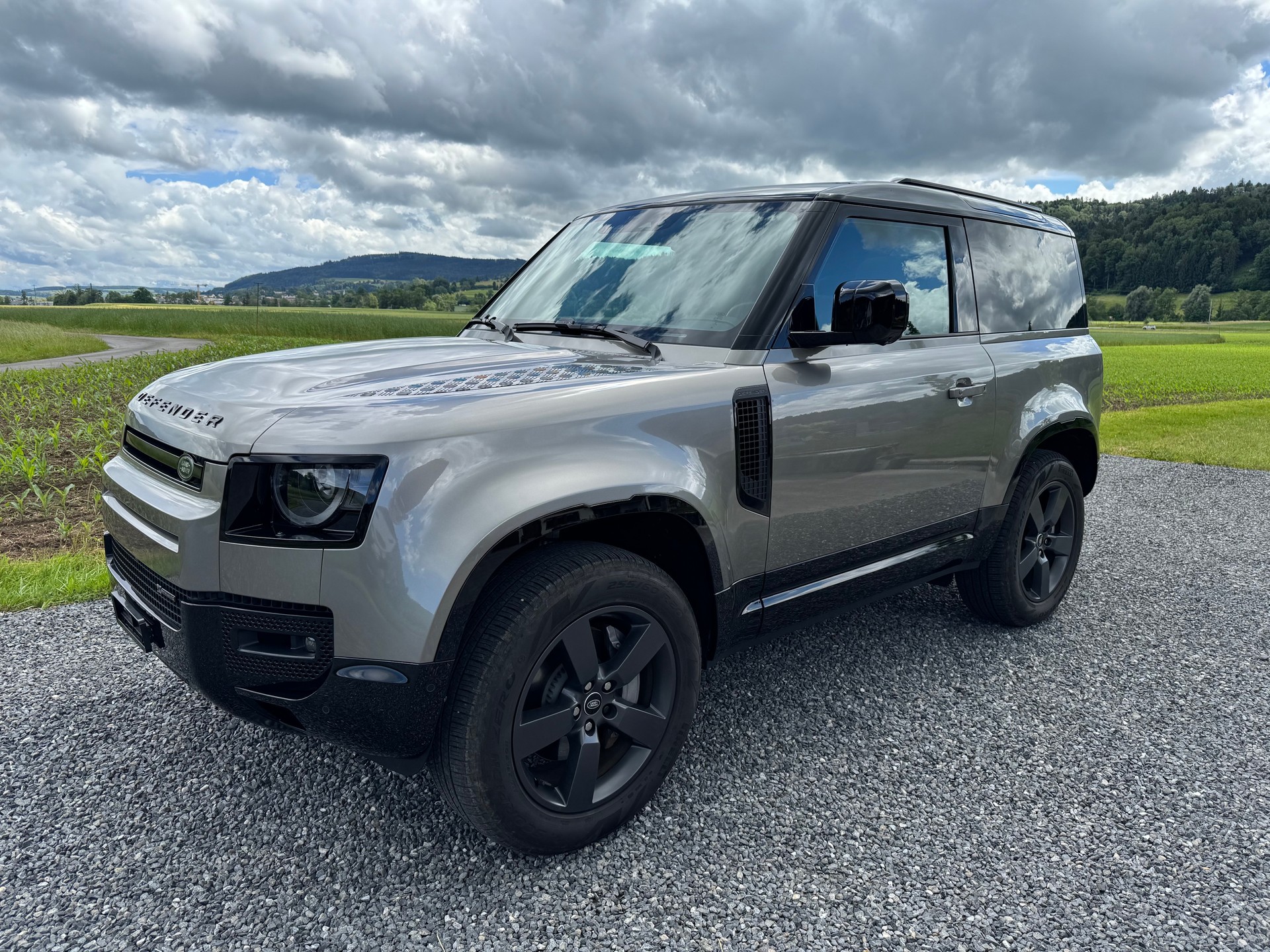 LAND ROVER 3.0 D I6 300 X-Dynamic HSE-image-0