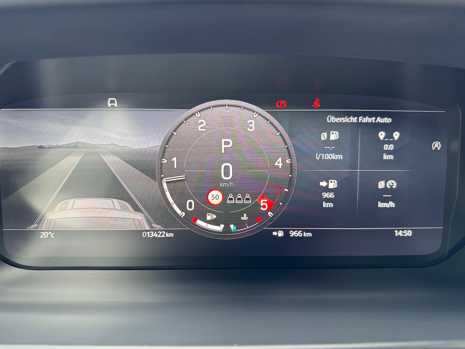 LAND ROVER 3.0 D I6 300 X-Dynamic HSE-image-9