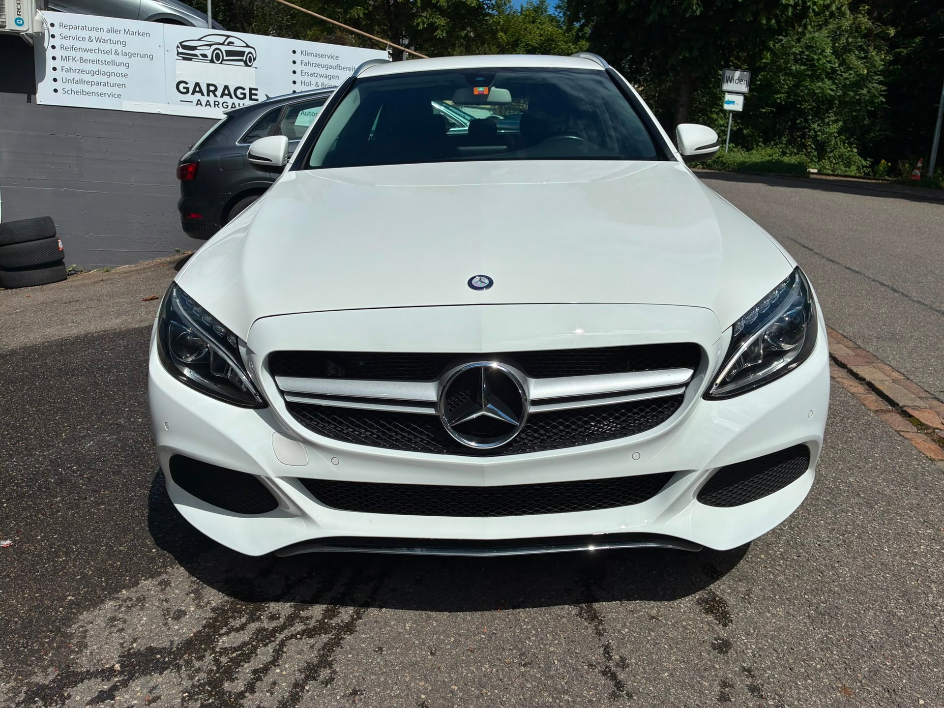 MERCEDES-BENZ C 200 4Matic 7G-Tronic-image-1