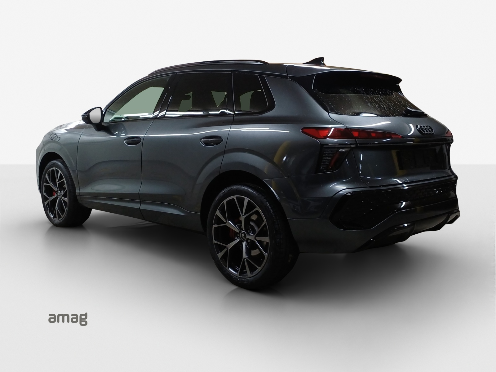 AUDI Q3 SUV TFSI quattro 195 kW S tronic-image-2
