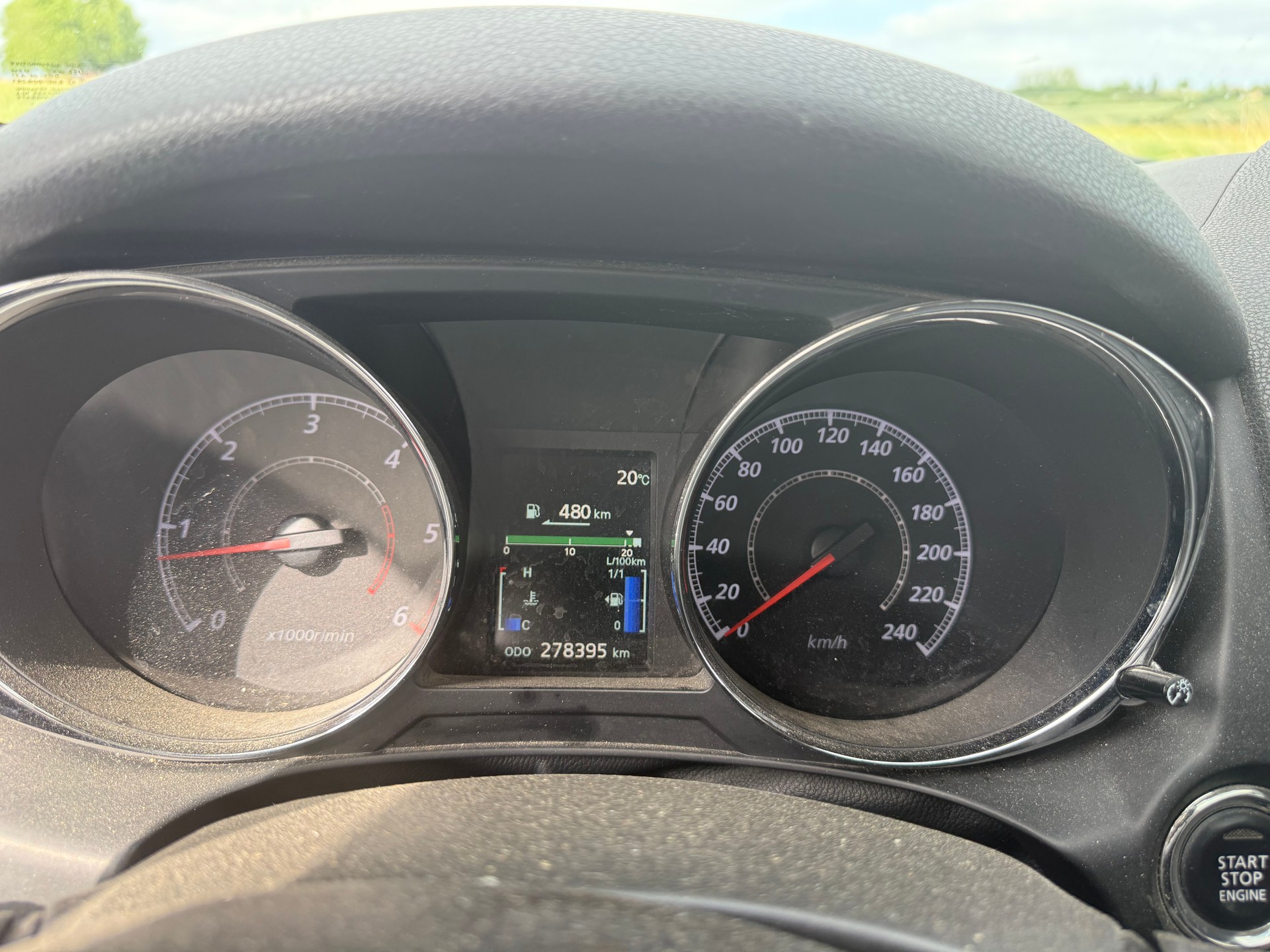 PEUGEOT 4008 1.8 HDi Allure 4WD-image-14