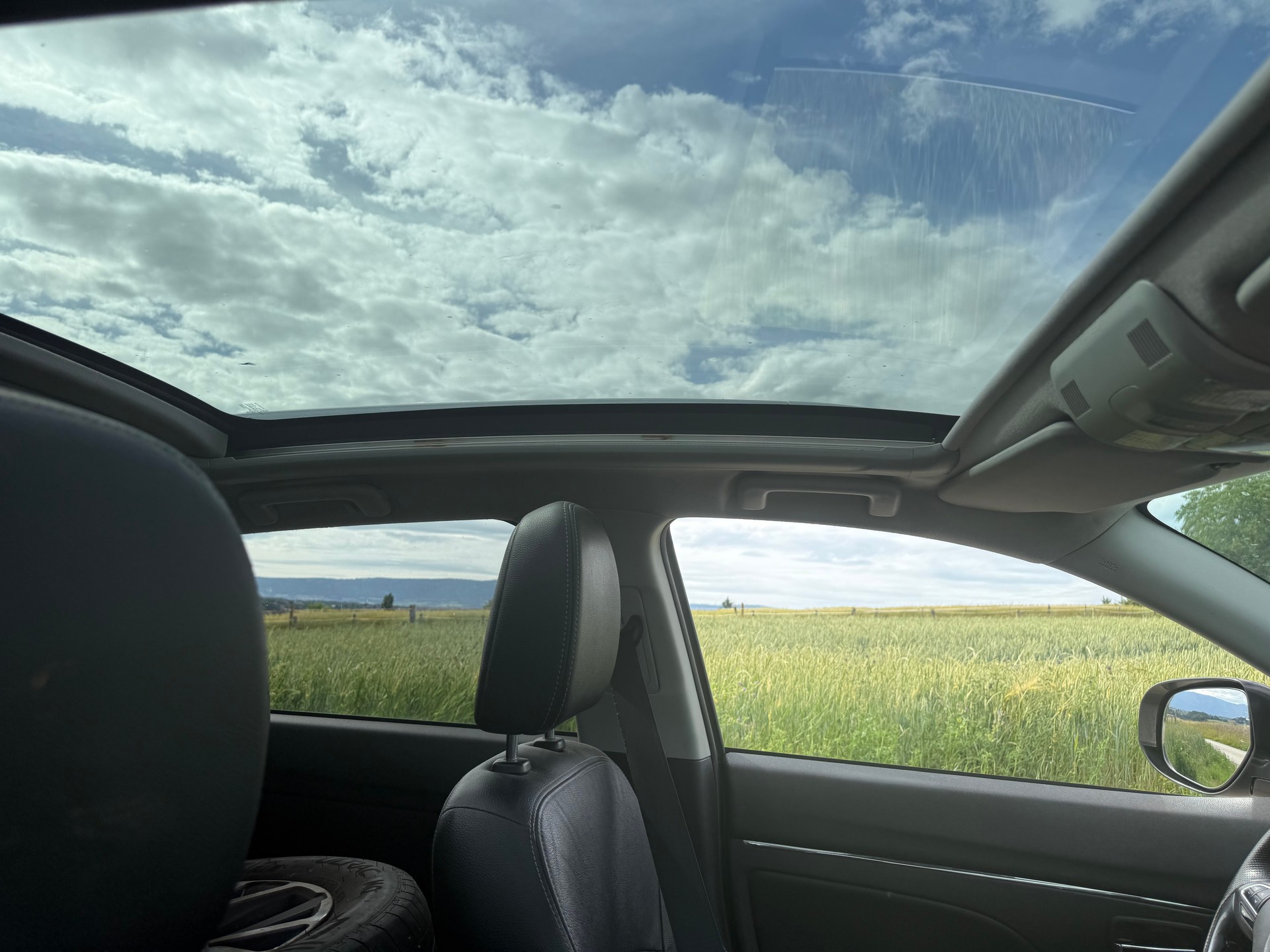 PEUGEOT 4008 1.8 HDi Allure 4WD-image-8