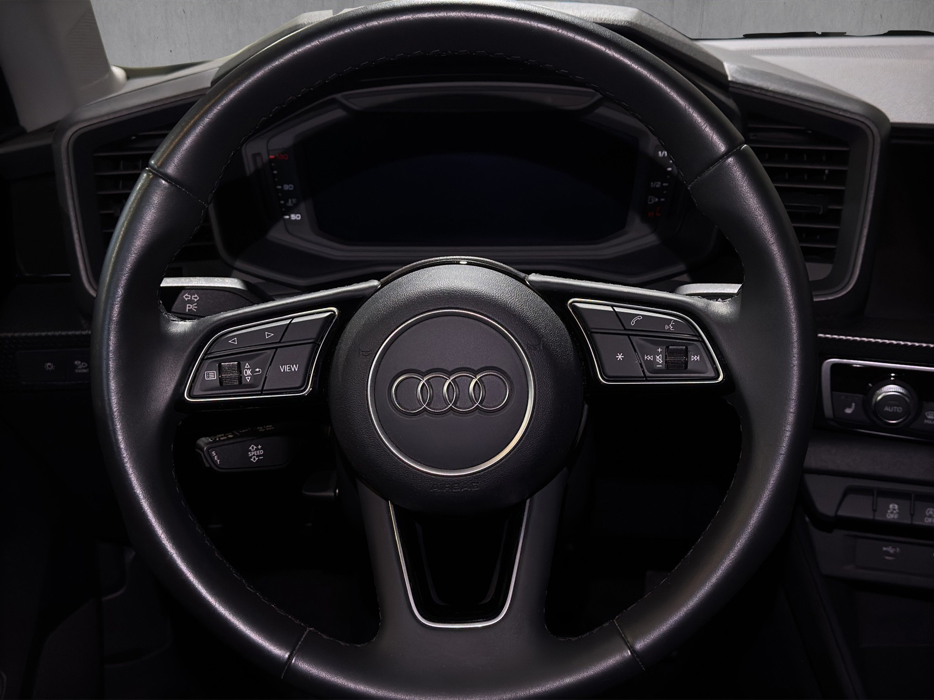 AUDI A1 Sportback 25 TFSI Business S-Line S-tronic-image-11