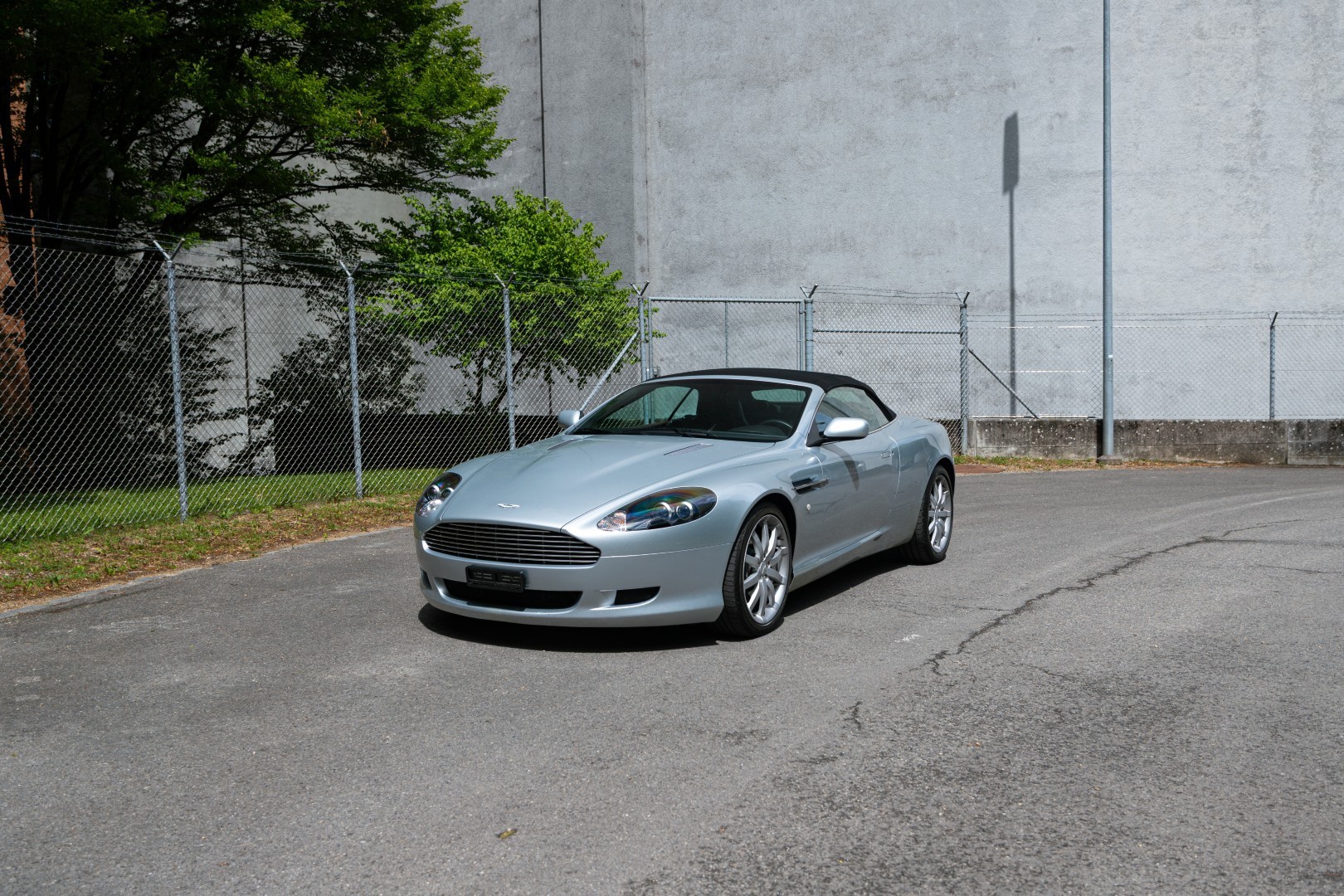 ASTON MARTIN DB9 Volante Touchtronic 2-image-0