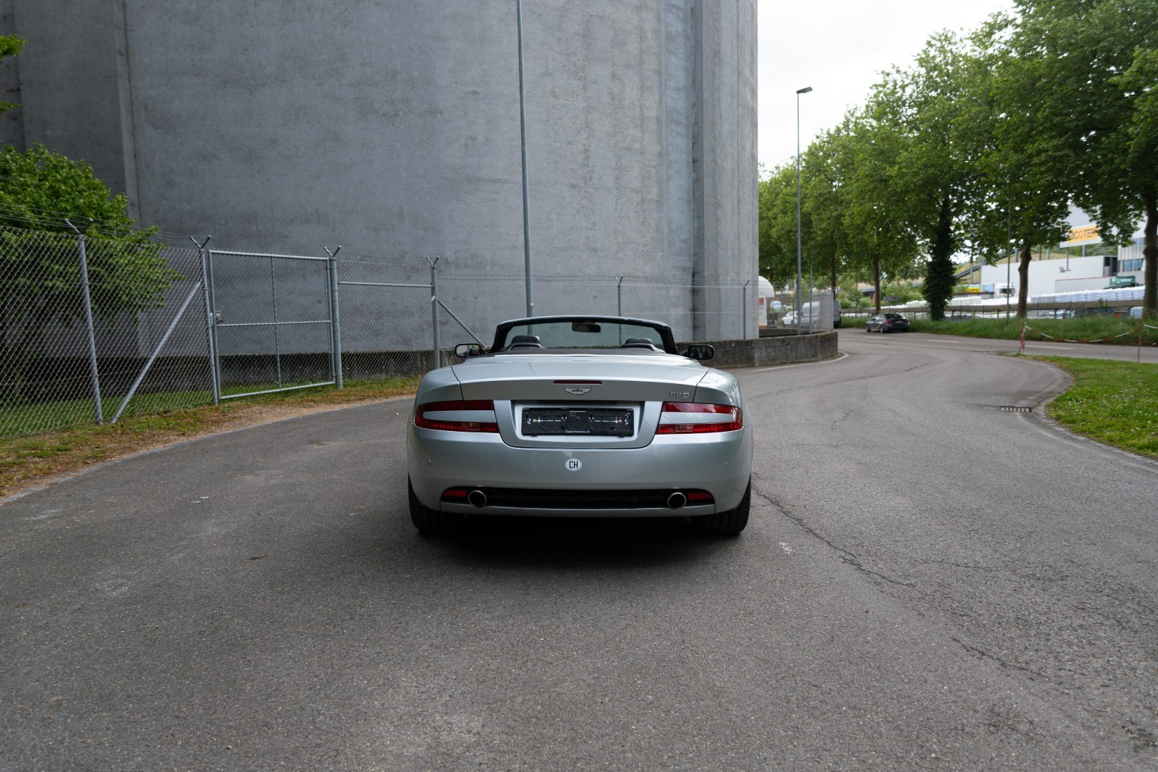 ASTON MARTIN DB9 Volante Touchtronic 2-image-5
