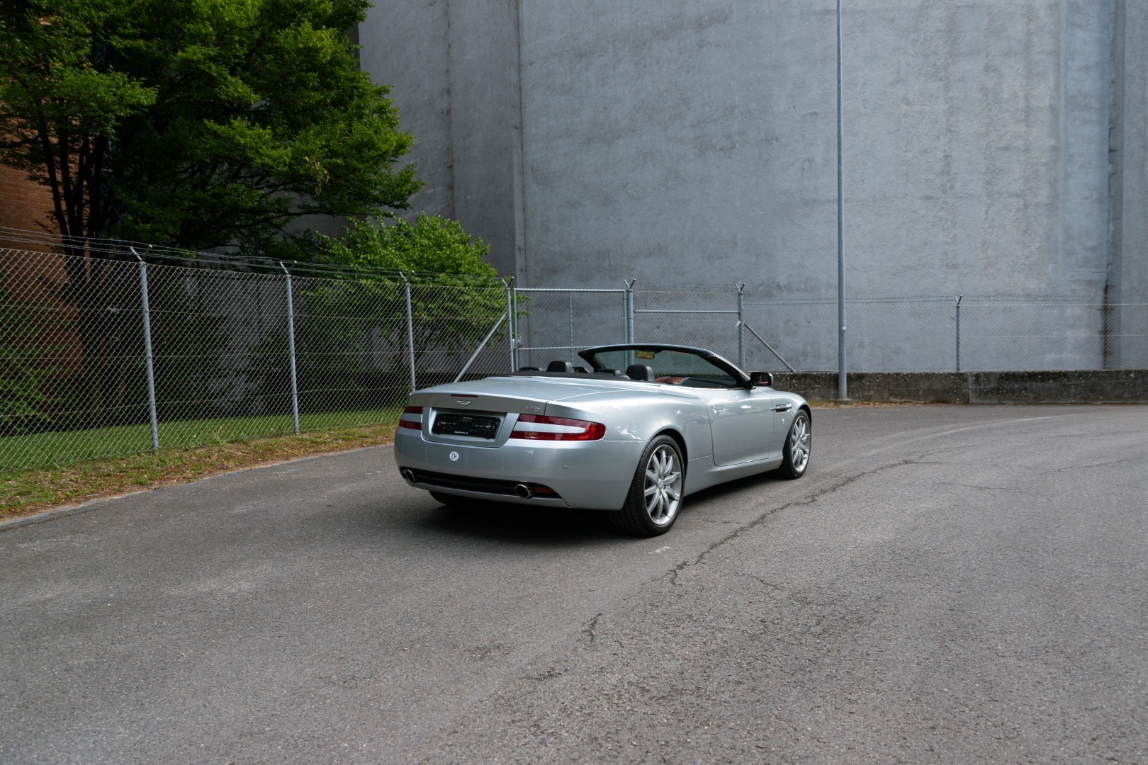 ASTON MARTIN DB9 Volante Touchtronic 2-image-6