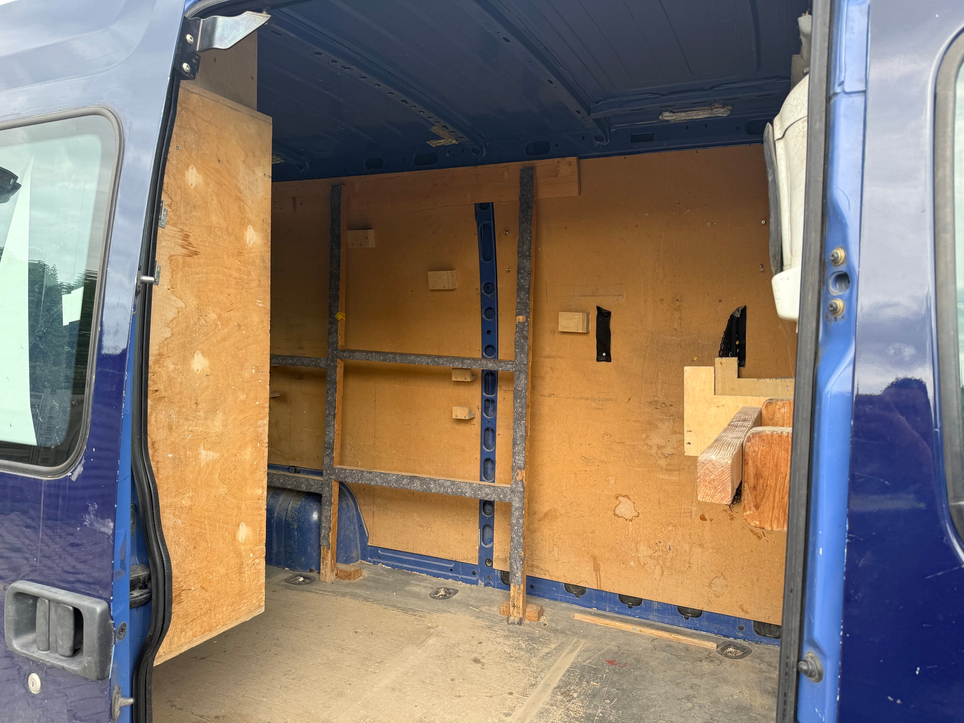 RENAULT Master T33 2.5dCi 2FL22U-image-8