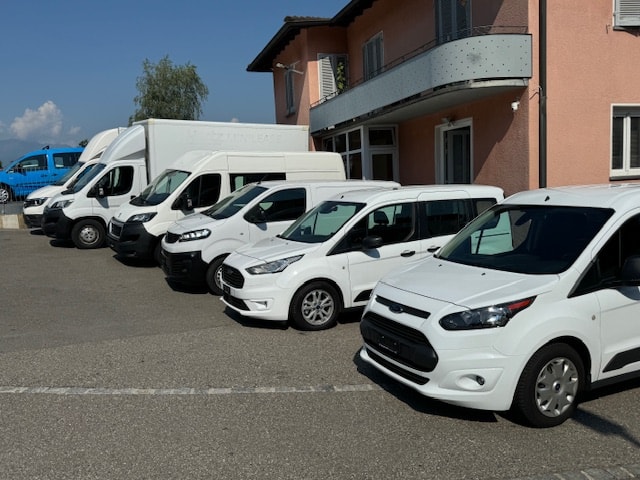 FORD Transit Connect Van T230 1.5 Eco Blue Trend-image-13