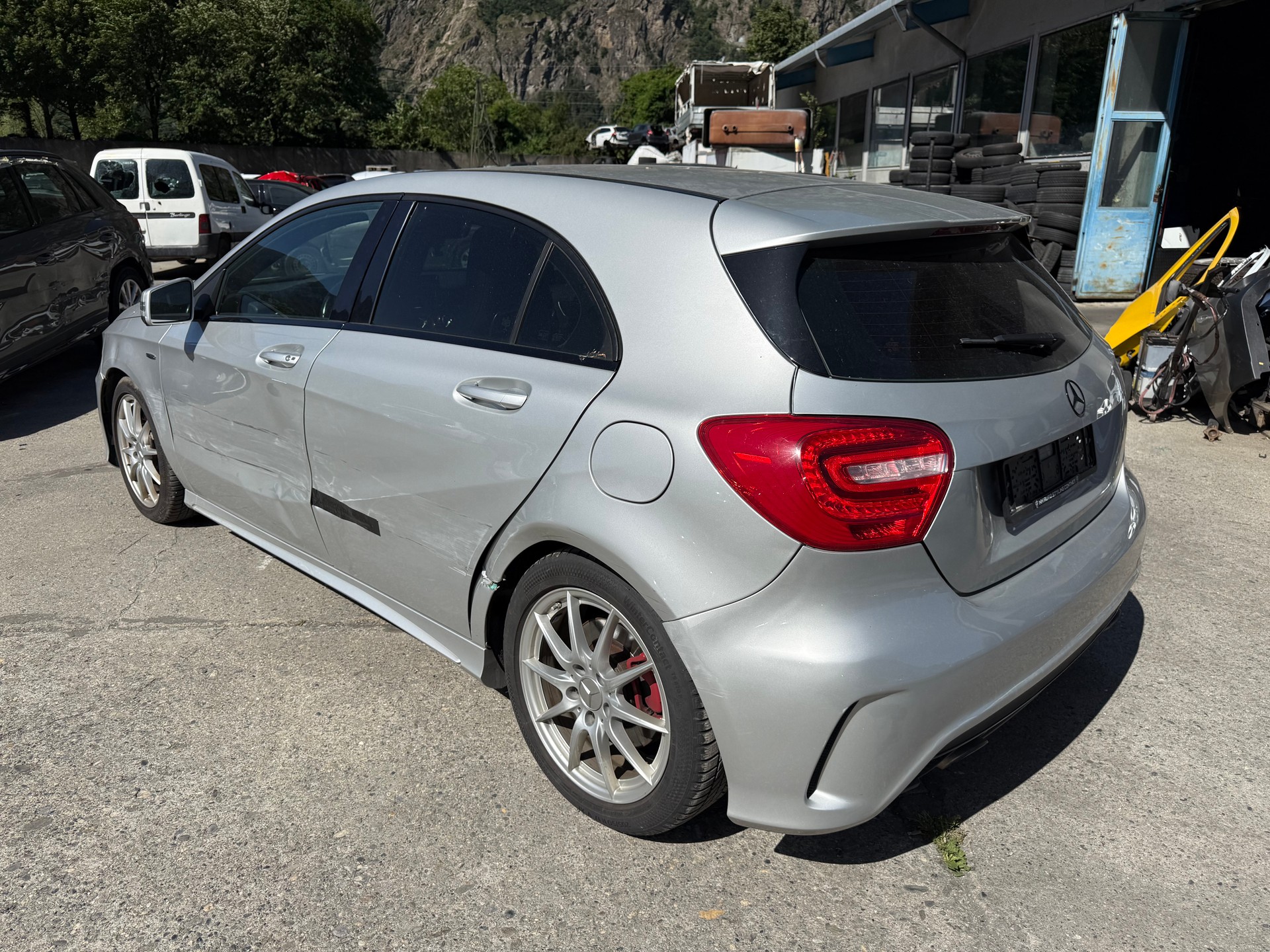 MERCEDES-BENZ A 250 Sport 7G-DCT-image-9
