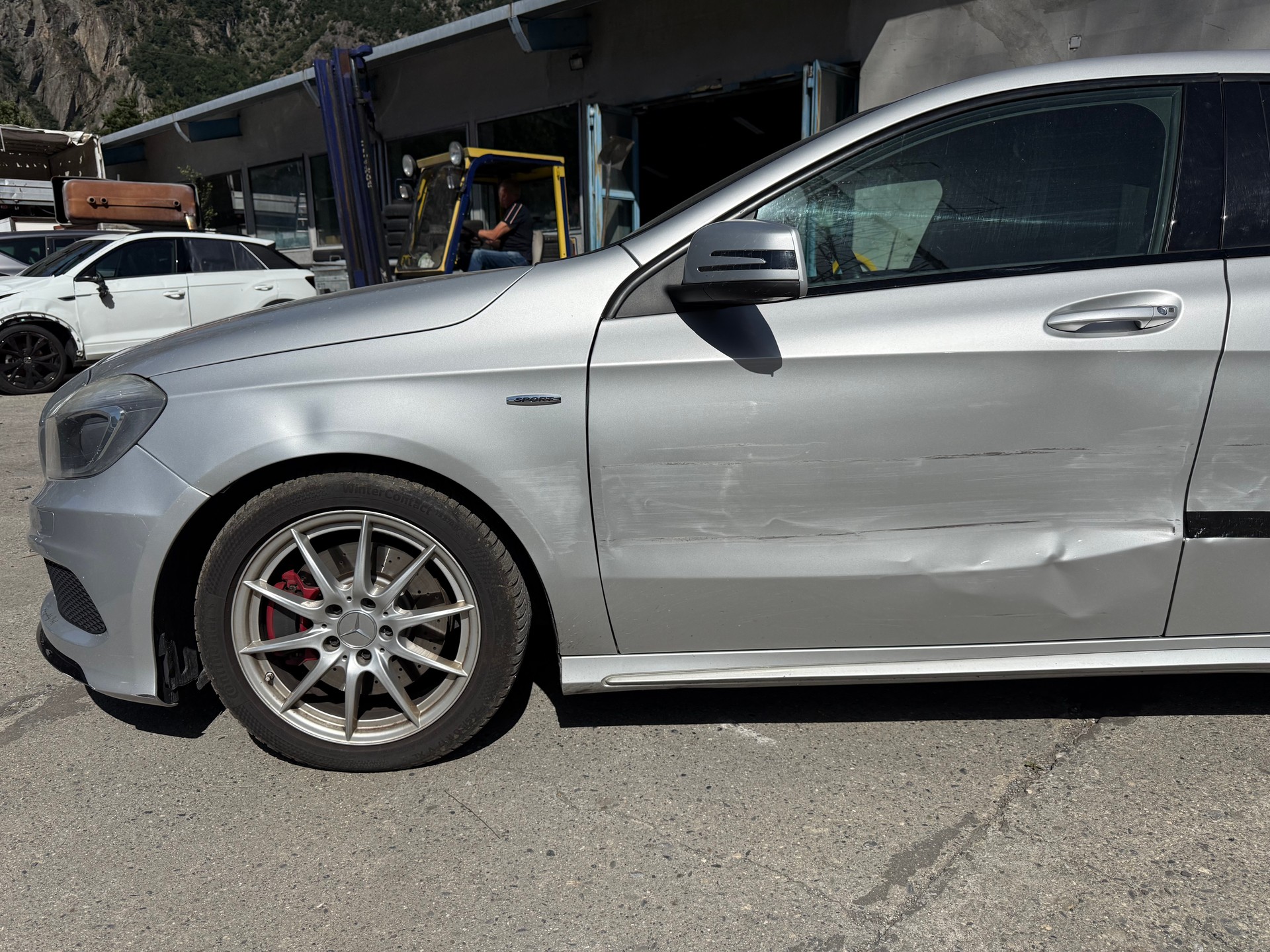 MERCEDES-BENZ A 250 Sport 7G-DCT-image-2