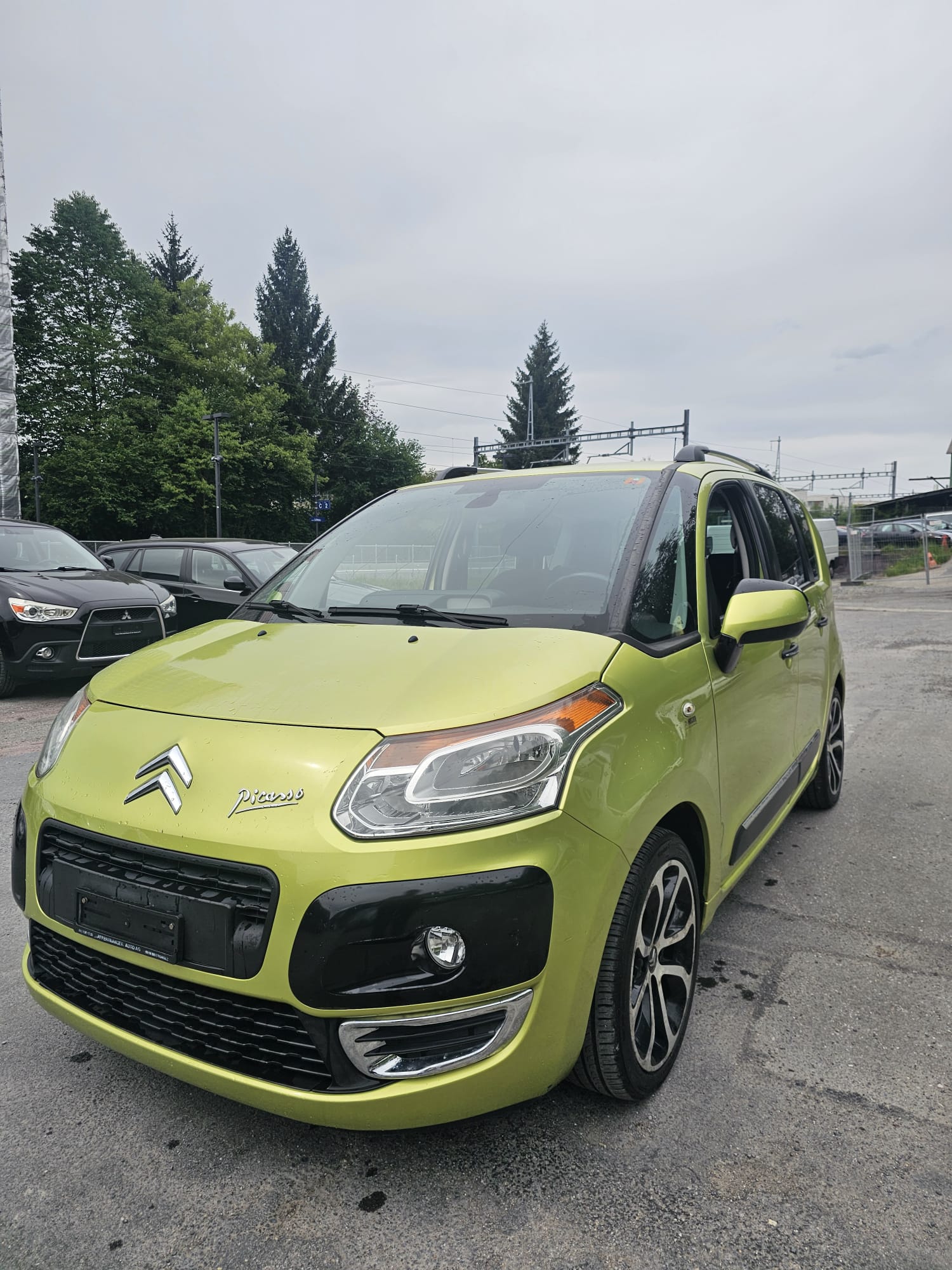 CITROEN C3 Picasso 1.6i 16V Séduction-image-1