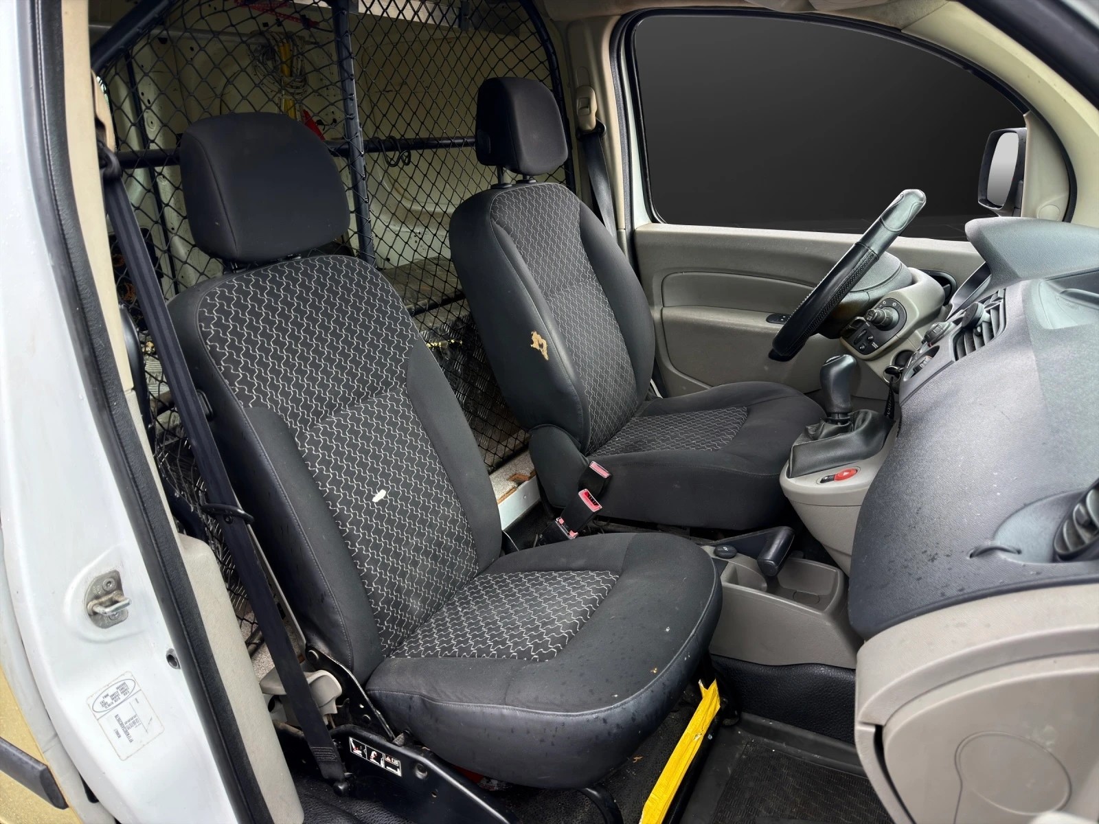 RENAULT Kangoo dCi 85-image-8