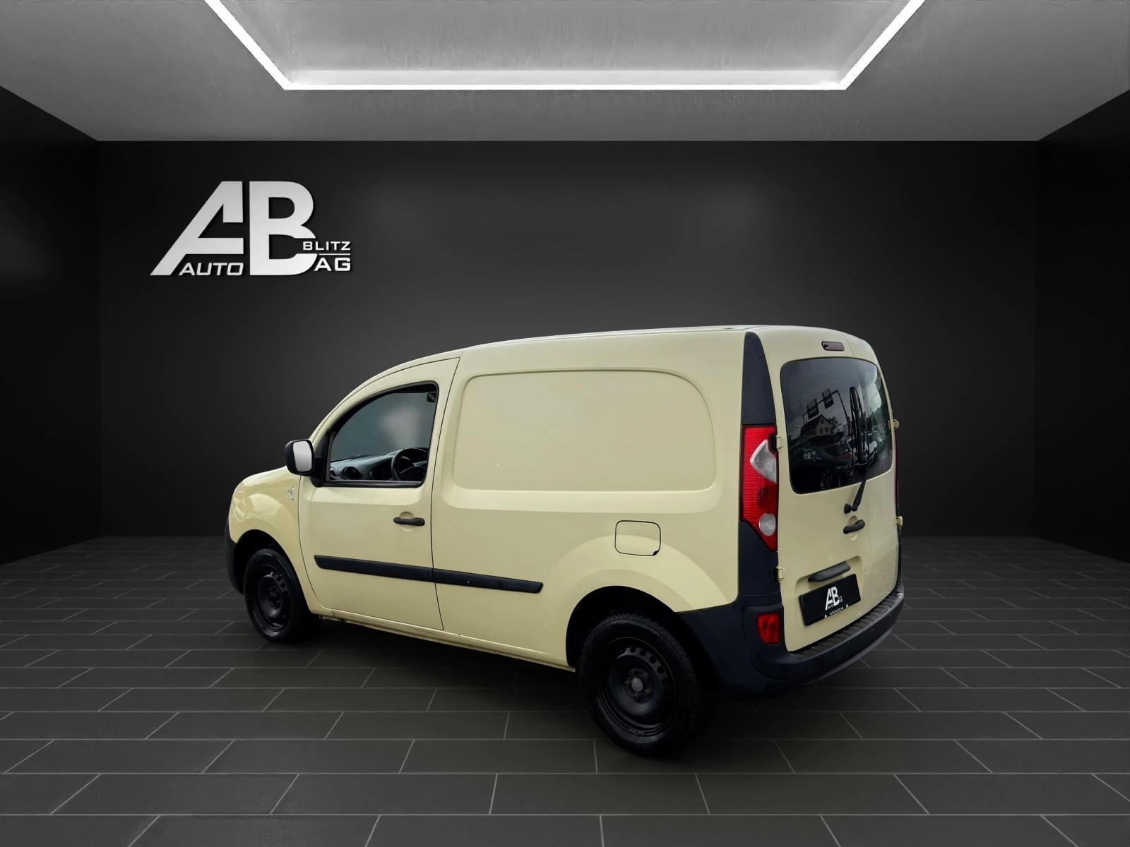 RENAULT Kangoo dCi 85-image-2