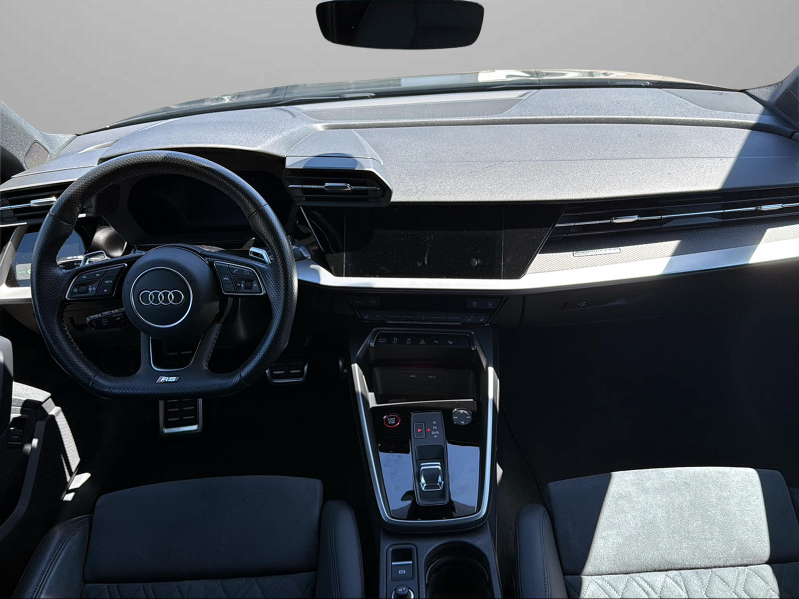 AUDI RS3 Sportback 2.5 TSI quattro S-tronic-image-12