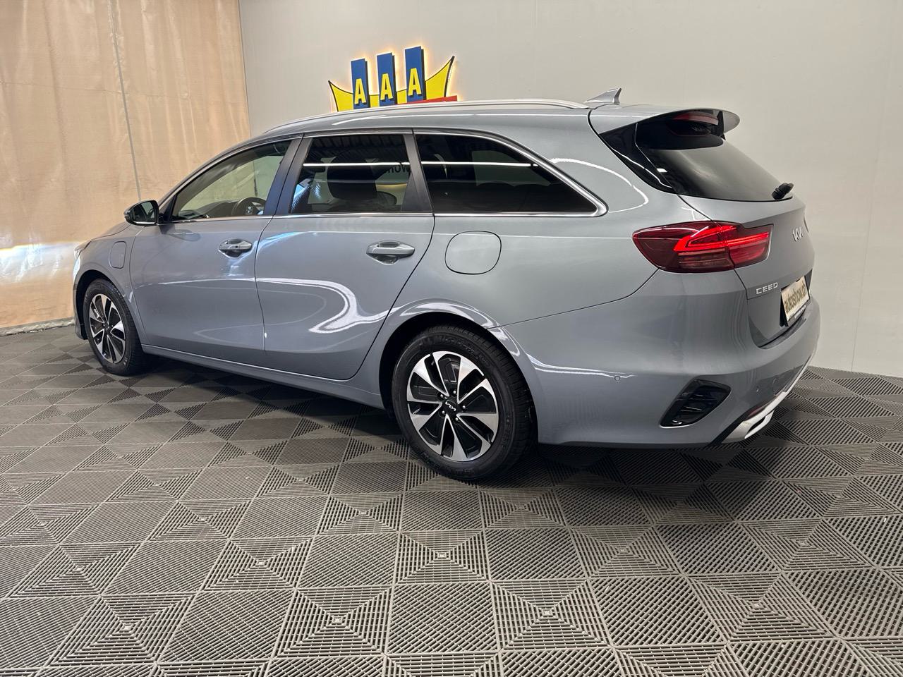 KIA Ceed Sportswagon 1.6 GDi Plug-in Hybrid Style DCT-image-1