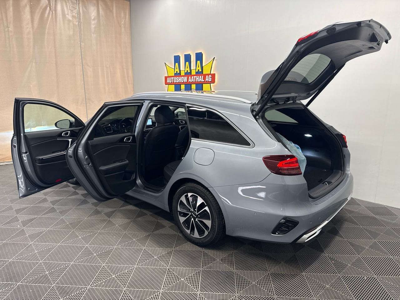 KIA Ceed Sportswagon 1.6 GDi Plug-in Hybrid Style DCT-image-14